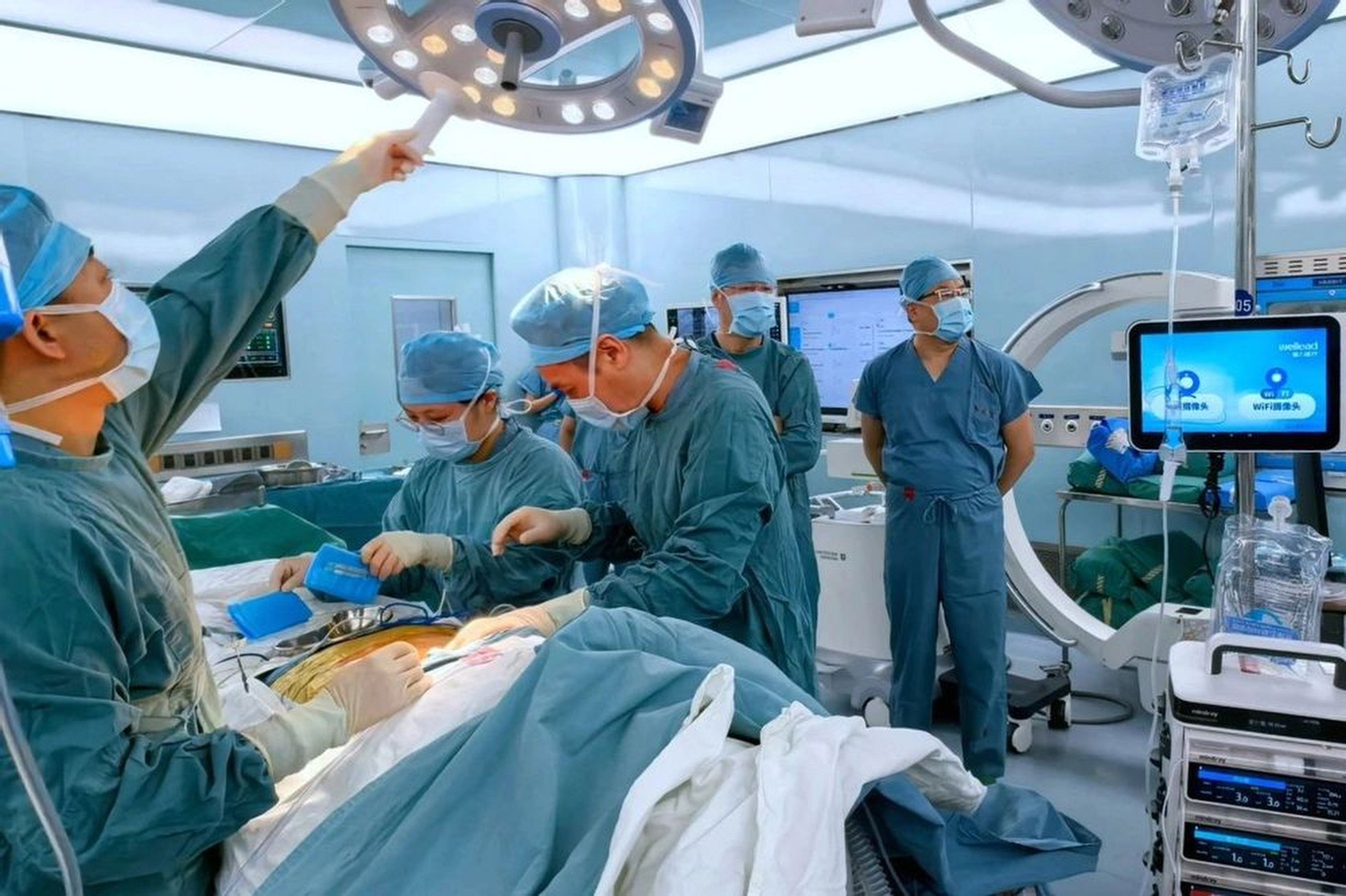 Four patients with spinal cord injuries were able to move their limbs hours after groundbreaking surgery as part of a clinical trial led by Shanghai’s Fudan University. Photo: Fudan University