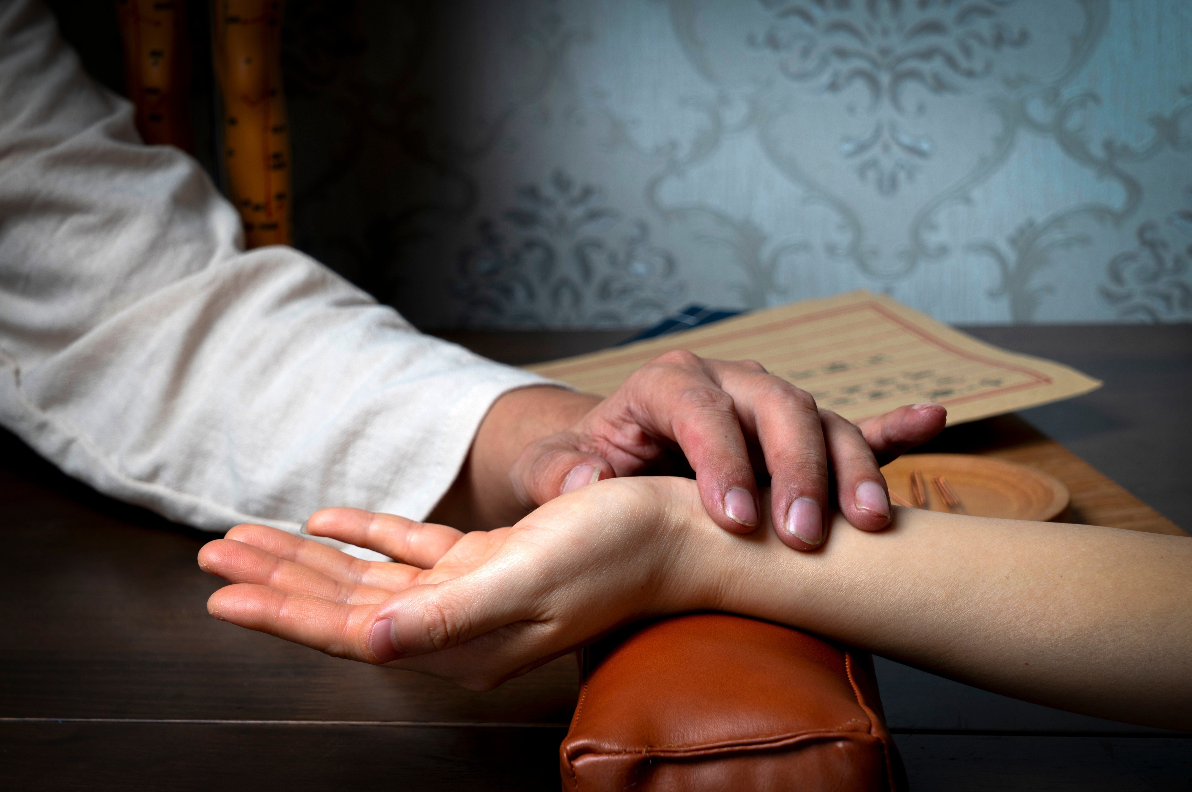 Practitioners of traditional Chinese medicine and Ayurveda check a person’s pulse to help arrive at a diagnosis. Photo: Shutterstock