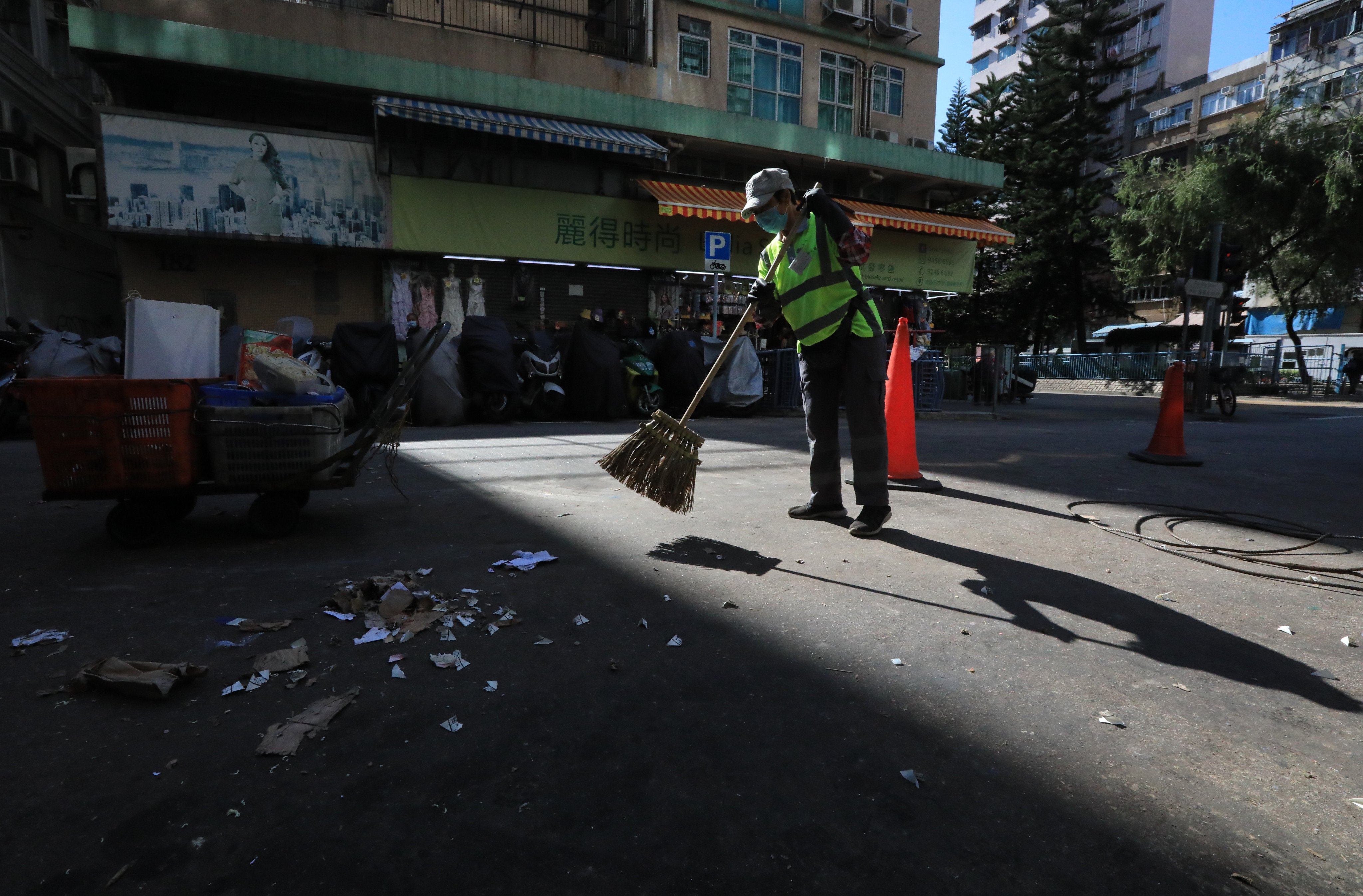 The university found the median income of such residents stood at HK$15,448 in 2019. Photo: Felix Wong