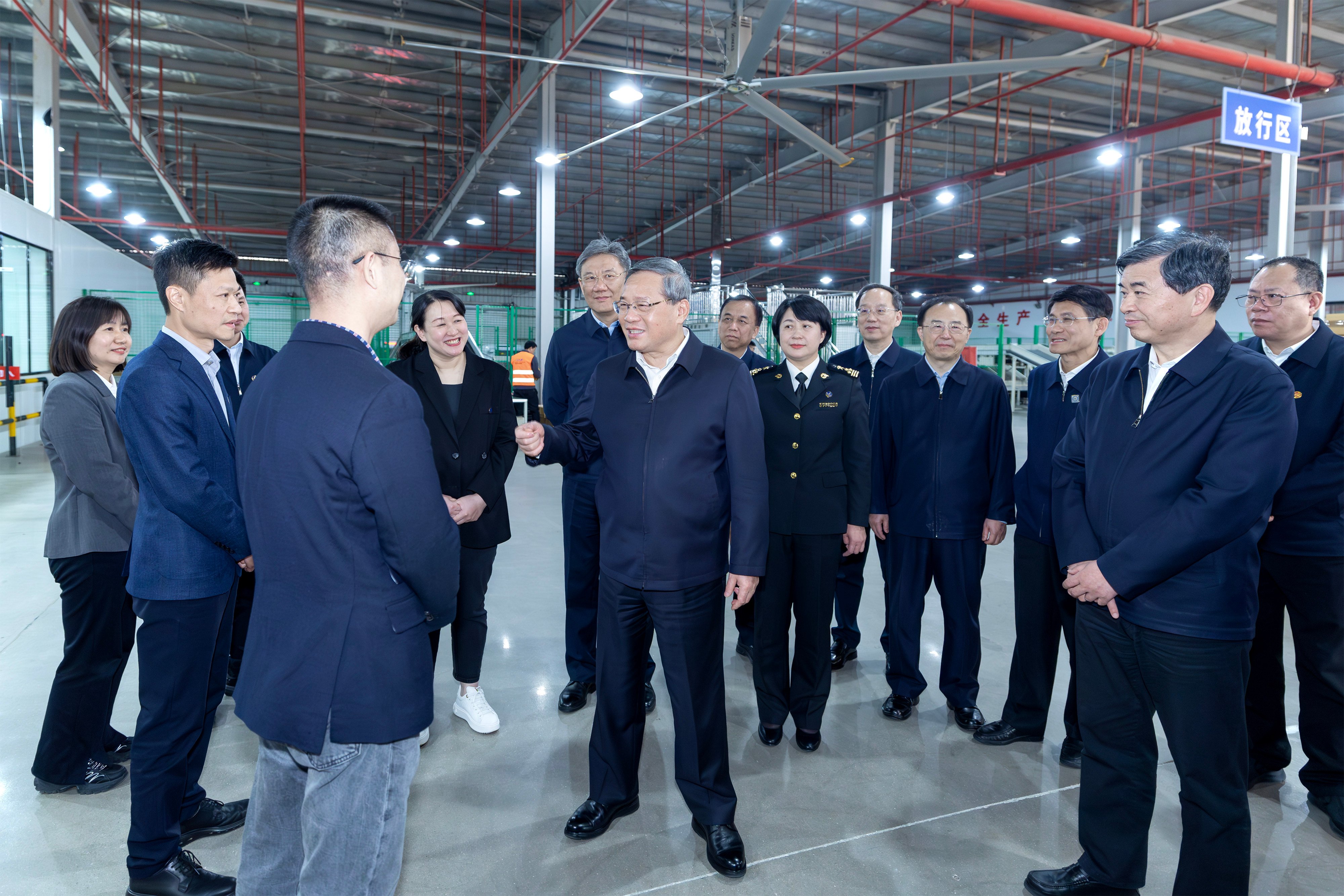 Premier Li Qiang visits the Jinjiang dry port in Quanzhou on Tuesday. Photo: Xinhua