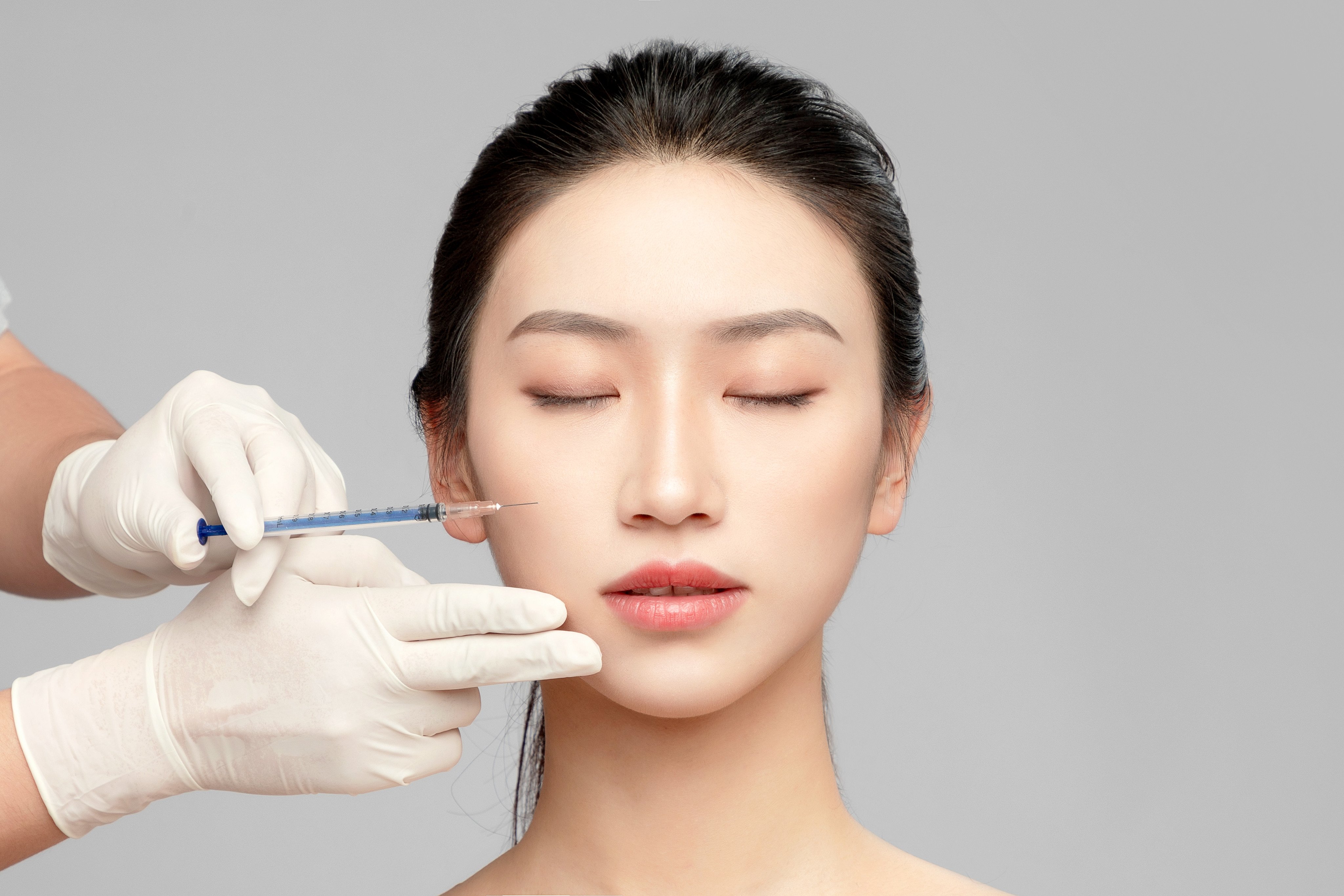 Gen Z beauty seekers appear undeterred by harrowing tales of disfiguring infections, scarring and deaths caused by botulism. Photo: Shutterstock