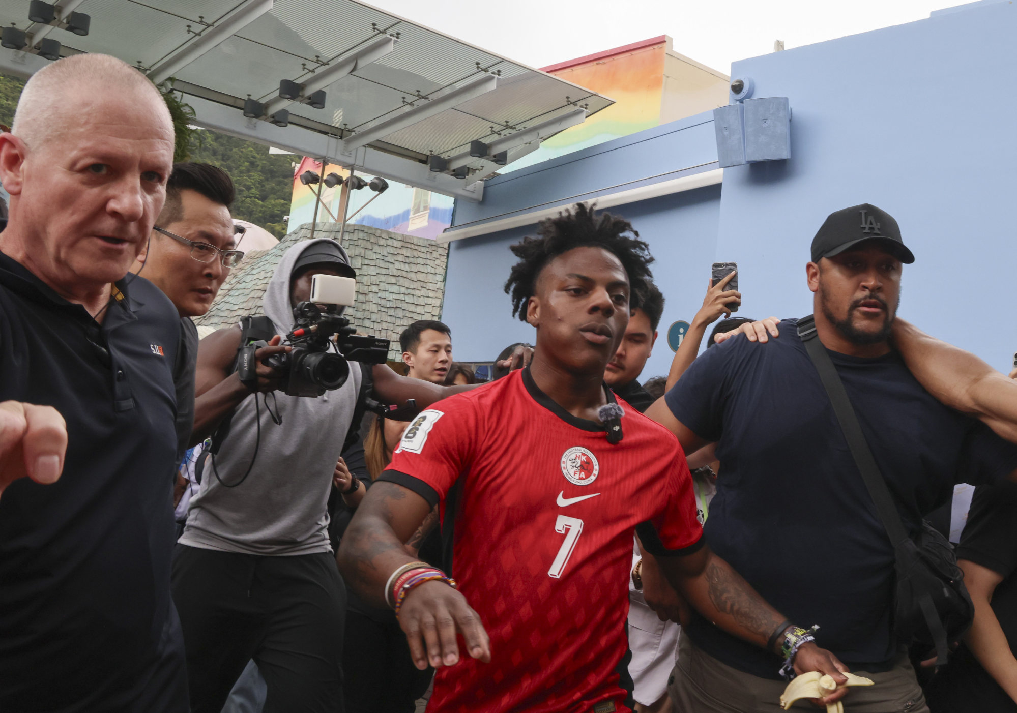 IShowSpeed (centre) leaves Ocean Park after getting up close with the pandas. Photo: Jelly Tse IShowSpeed (centre) leaves Ocean Park after getting up close with the pandas. Photo: Jelly Tse
