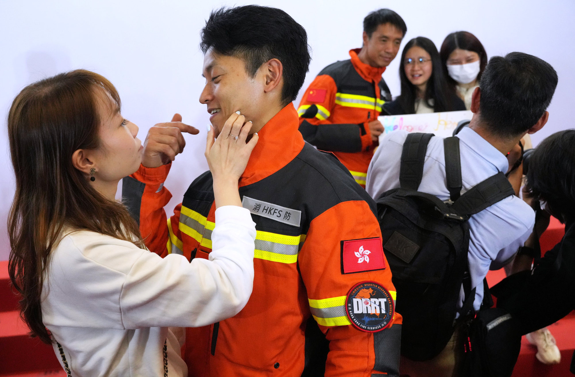 Firefighter Hong Ka-lok with his wife Katrina Lau. Photo: May Tse Firefighter Hong Ka-lok with his wife Katrina Lau. Photo: May Tse