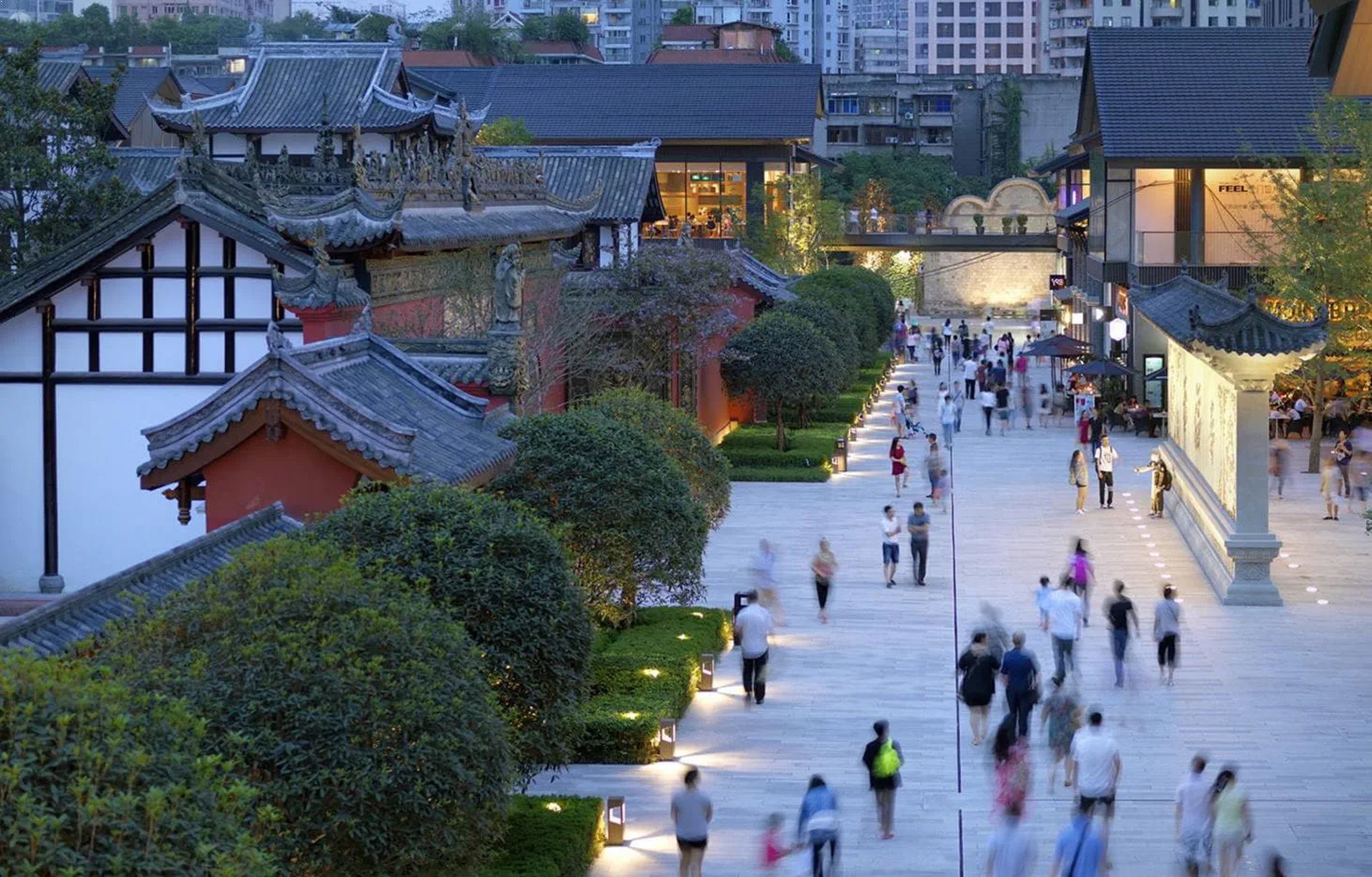 People walk through Swire Properties’ Taikoo Li Chengdu. Photo: Swire Properties
