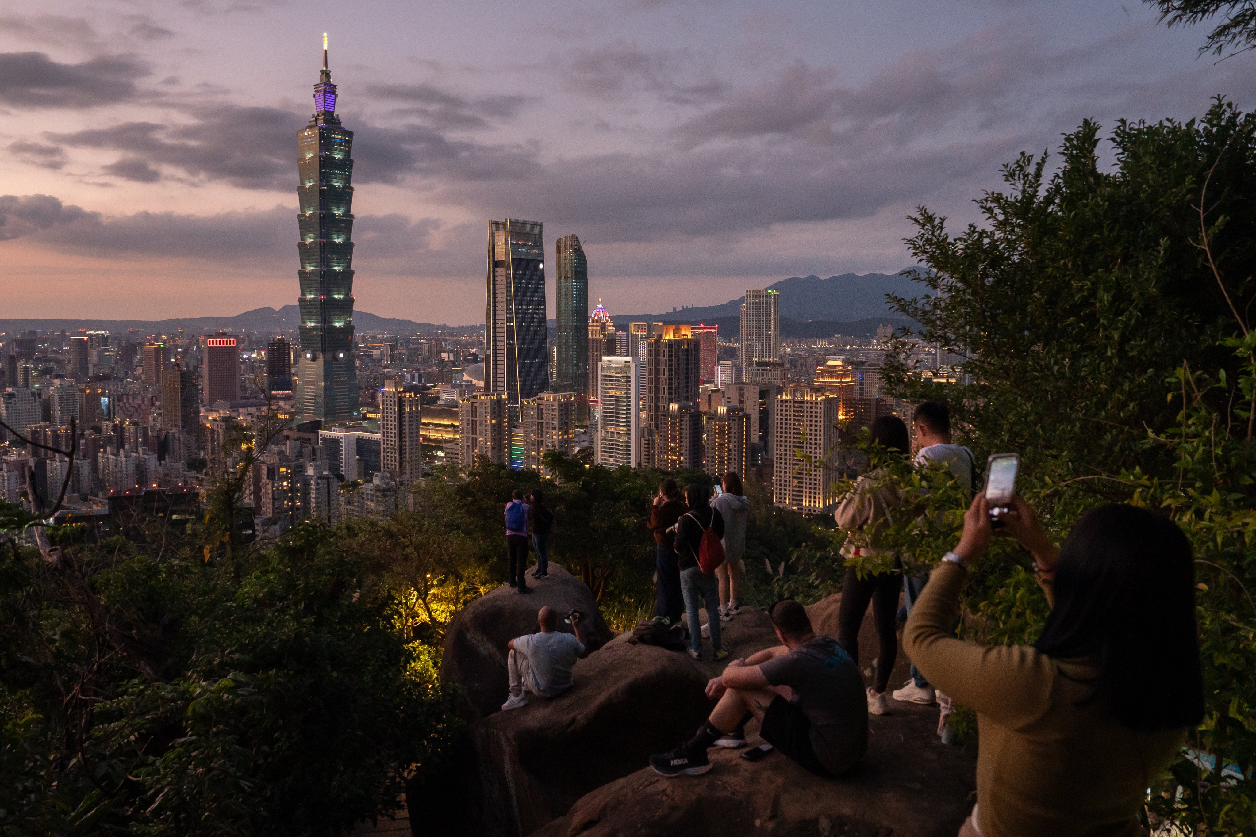 Taiwan plans to introduce a new “long-term residency” visa for Hongkongers who wish to travel freely to work on the self-ruled island, but will require they undergo an observation period. Photo: Elson Li