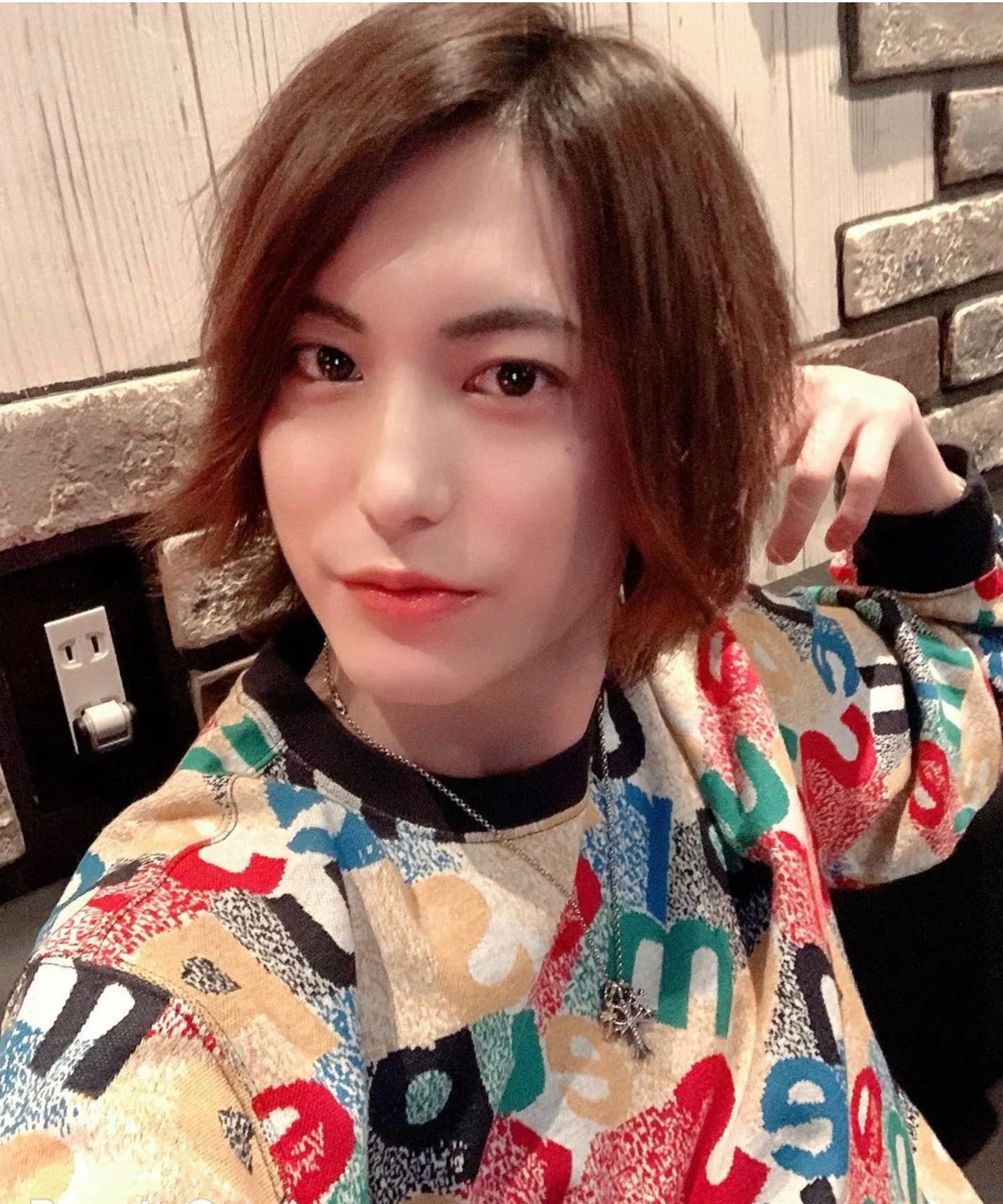 Ikoma said that being a kept man is challenging, as he diligently prepares himself before meeting clients, which involves applying make-up, styling his hair, and choosing suitable clothing. Photo: Weixin Ikoma said that being a kept man is challenging, as he diligently prepares himself before meeting clients, which involves applying make-up, styling his hair, and choosing suitable clothing. Photo: Weixin