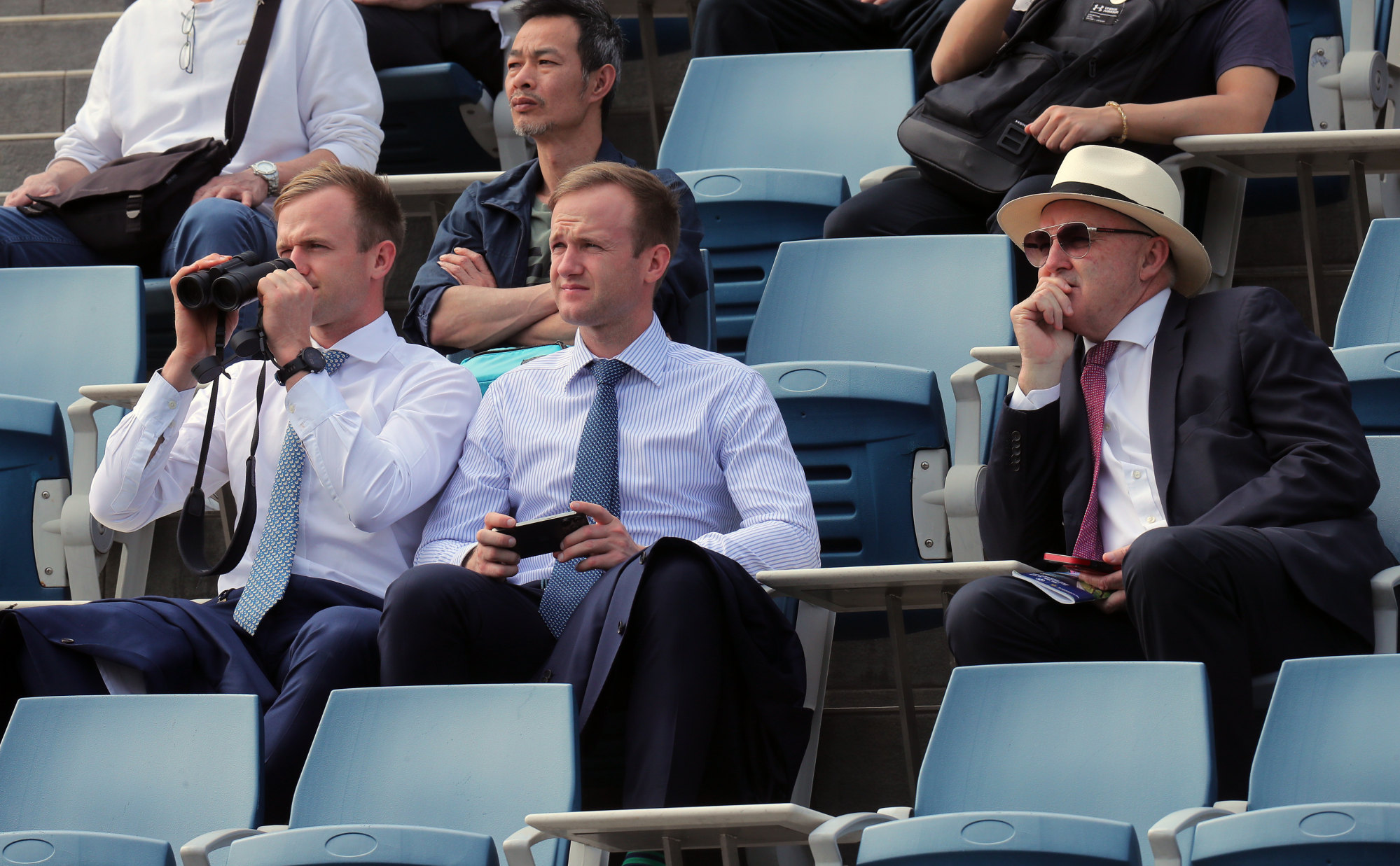 Trainer David Hayes (right) with his sons Will and JD at Sha Tin in 2023. Photo: Kenneth Chan