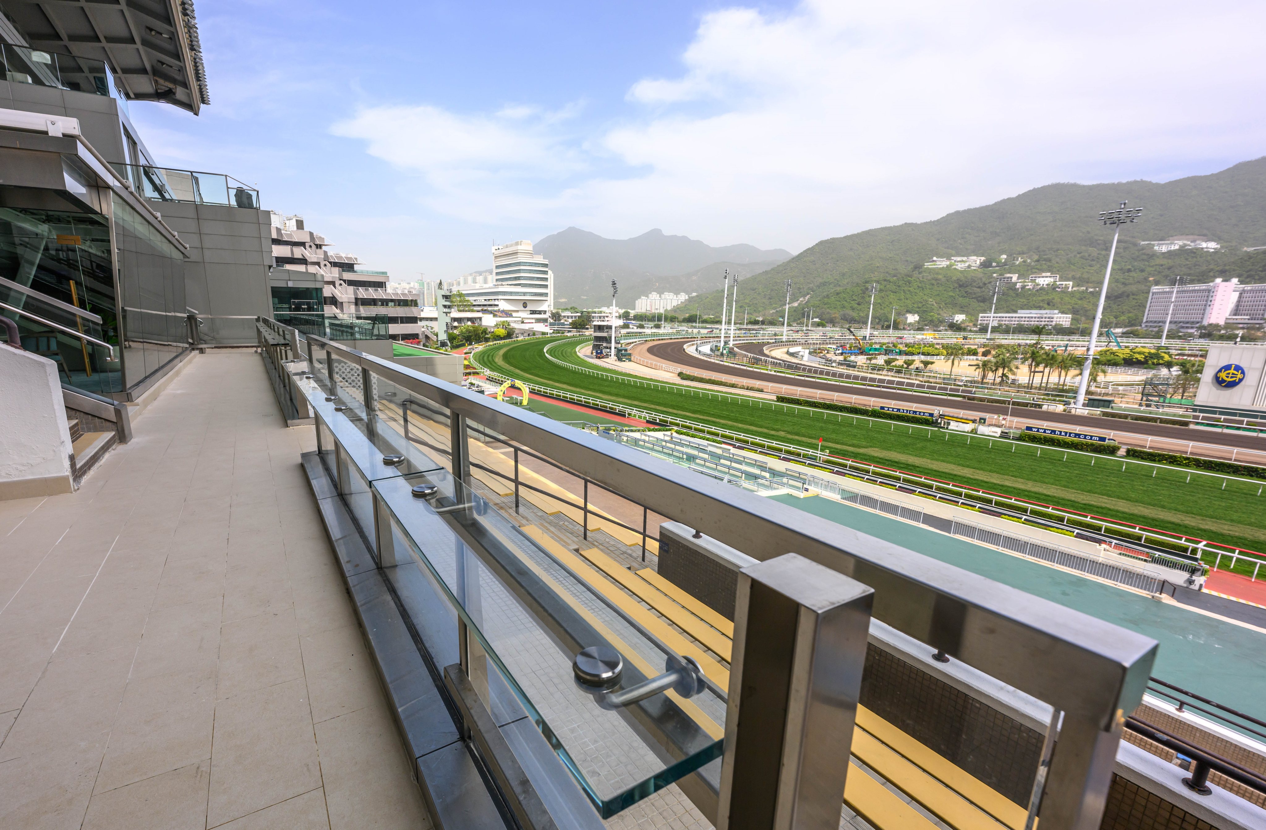 The view from the Champion Circle and Inner Circle balcony. Photos: HKJC