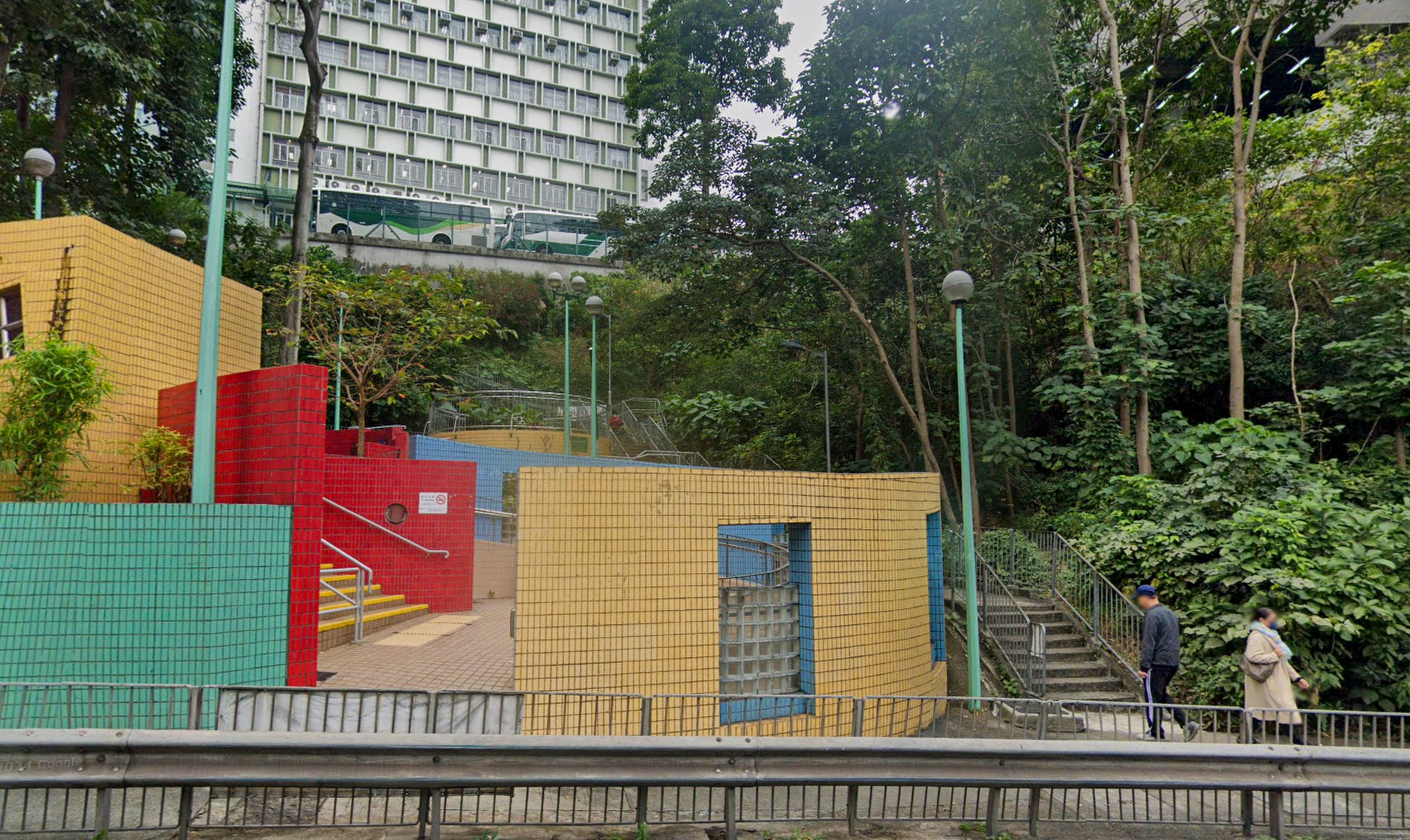 Police are searching for a burglar who abandoned a safe near Stubbs Road Children’s Playground. Photo: Google Maps