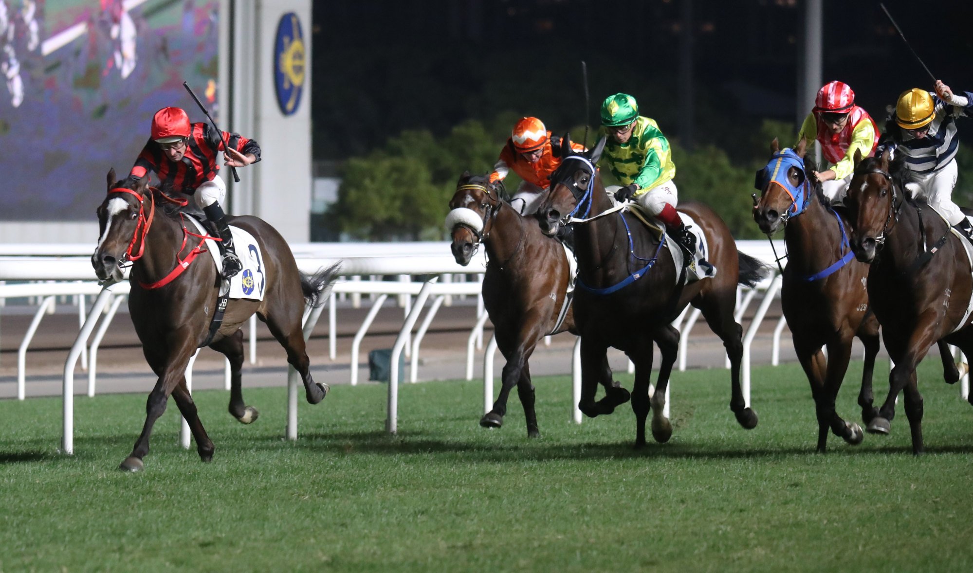 Mickley (left) gets off the mark at Sha Tin under Hugh Bowman back in December.