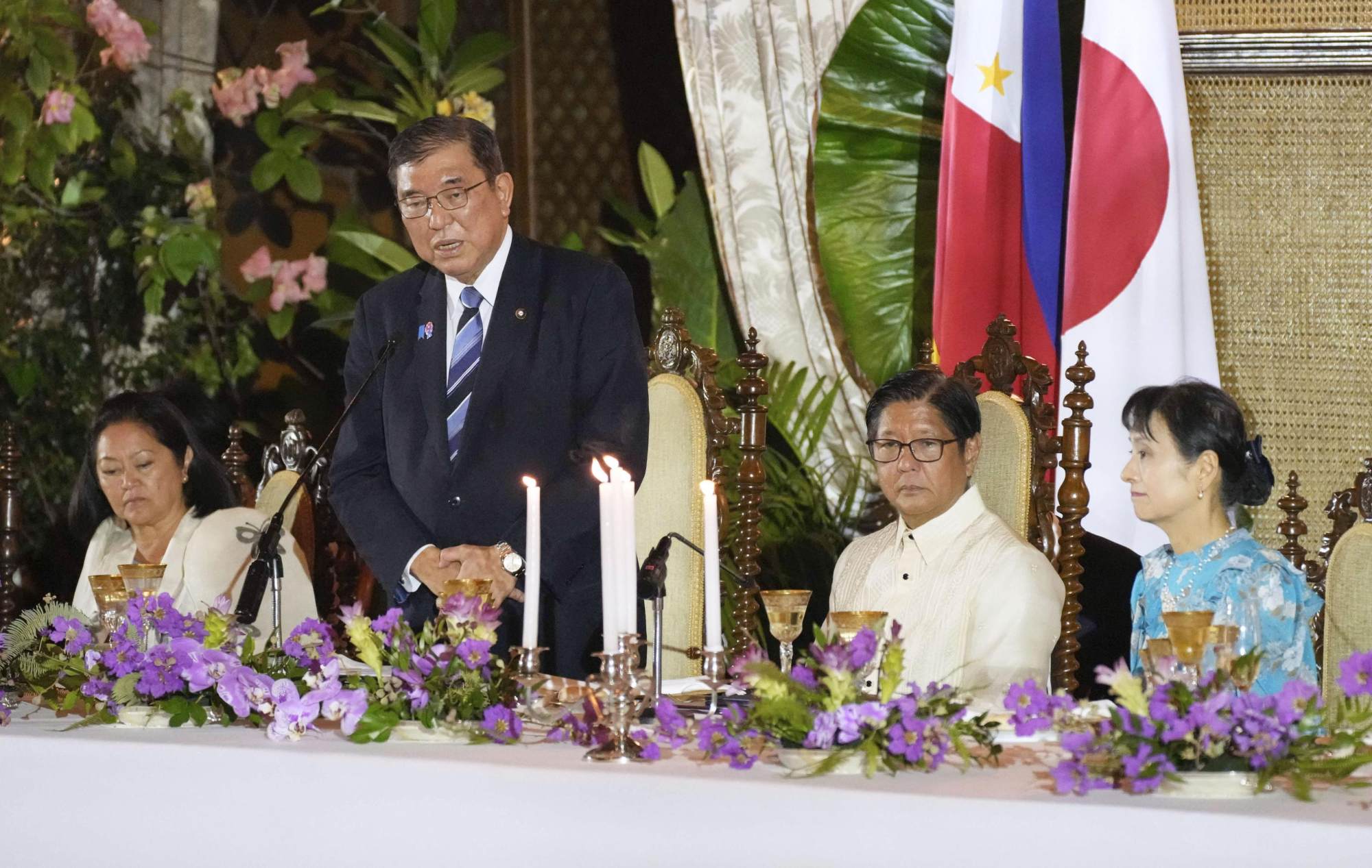Ishiba addresses a dinner party alongside Philippine President Ferdinand Marcos Jnr in Manila on Tuesday. Photo: Kyodo Ishiba addresses a dinner party alongside Philippine President Ferdinand Marcos Jnr in Manila on Tuesday. Photo: Kyodo
