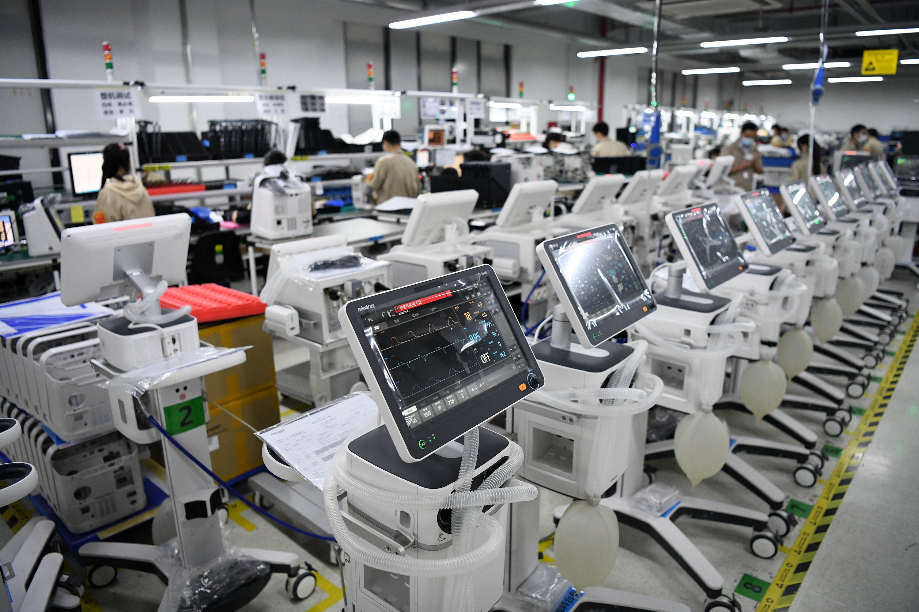 Employees produce ventilators at Mindray Bio-Medical Electronics, a medical device manufacturer based in Shenzhen. Photo: Xinhua