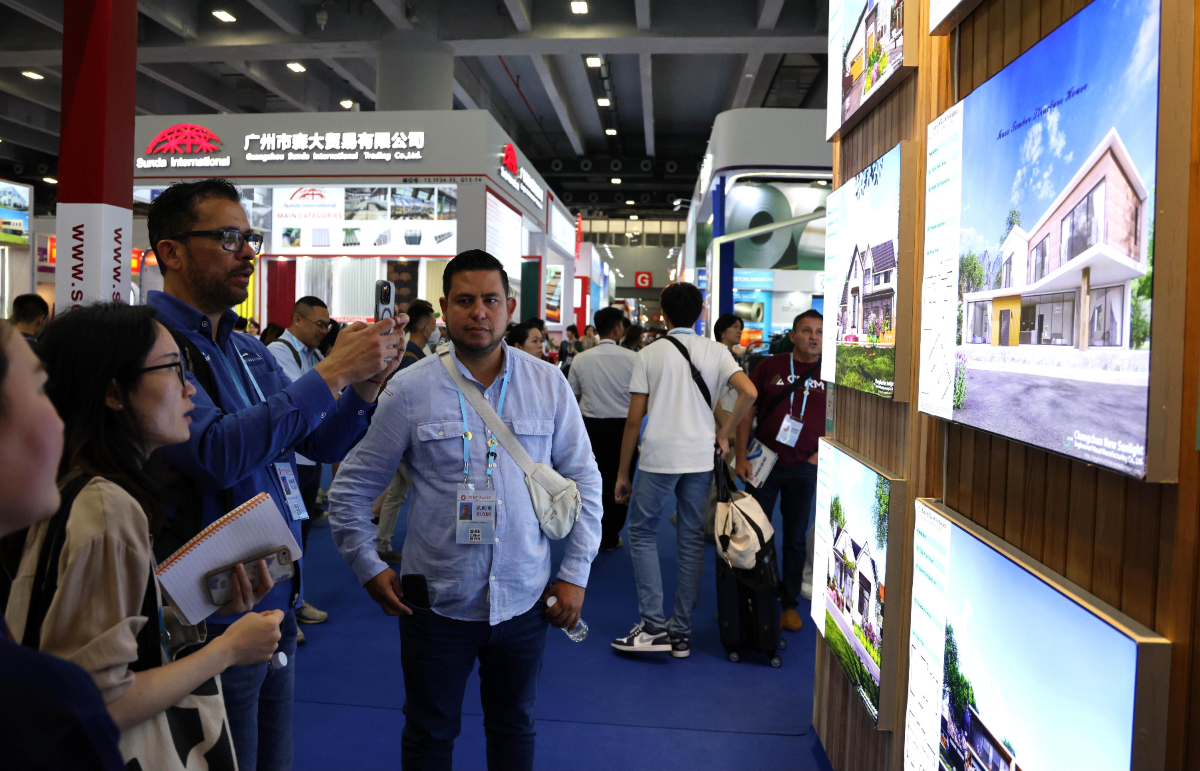 Canton Fair participants have received unprecedented relief on expo fees as China moves to protect exporters in the heat of the trade war. Photo: Xinhua