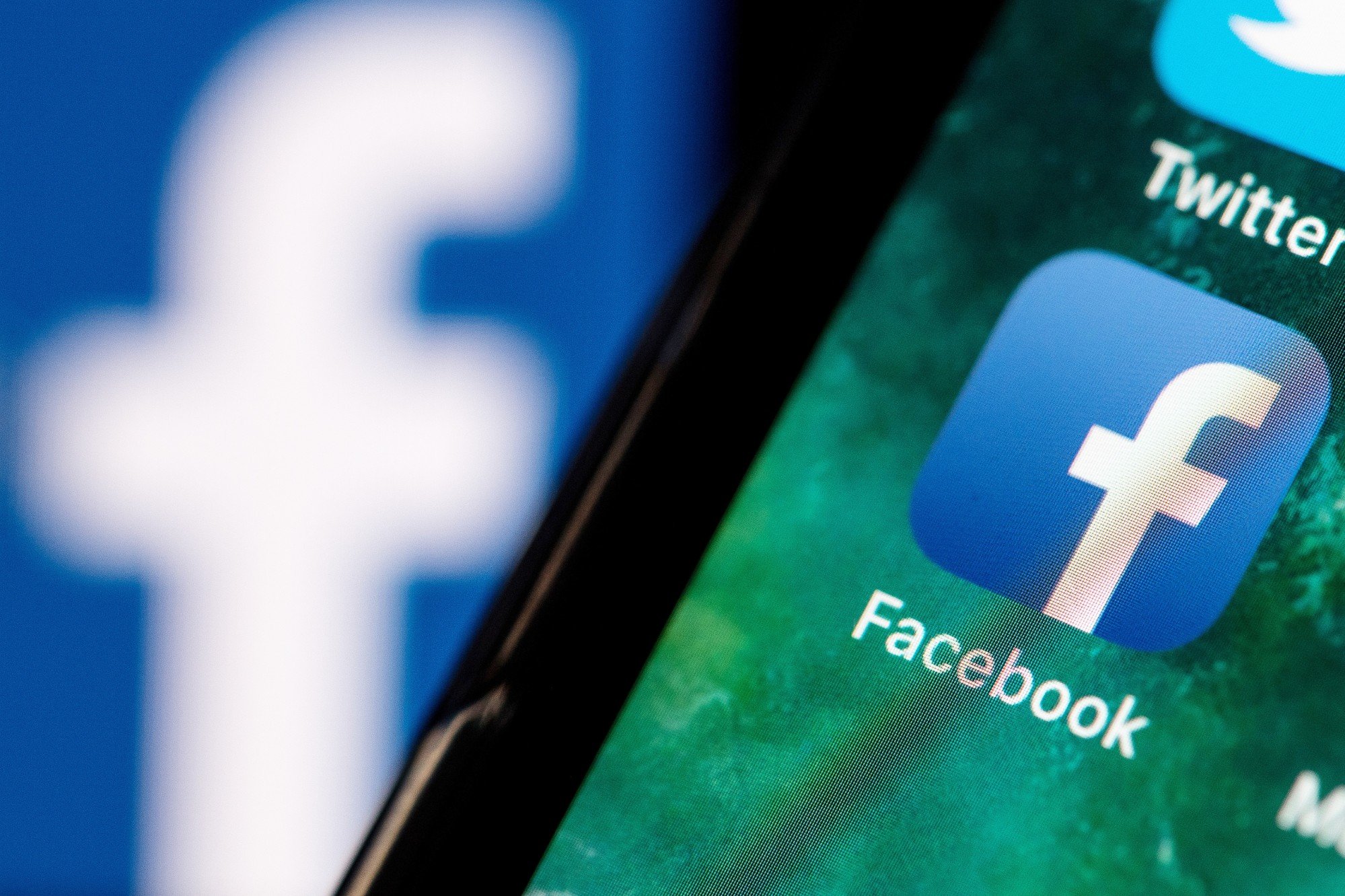 Under Singapore law, ministers can direct individuals to post correction notices online if there’s a genuine falsehood. Photo: dpa Under Singapore law, ministers can direct individuals to post correction notices online if there’s a genuine falsehood. Photo: dpa