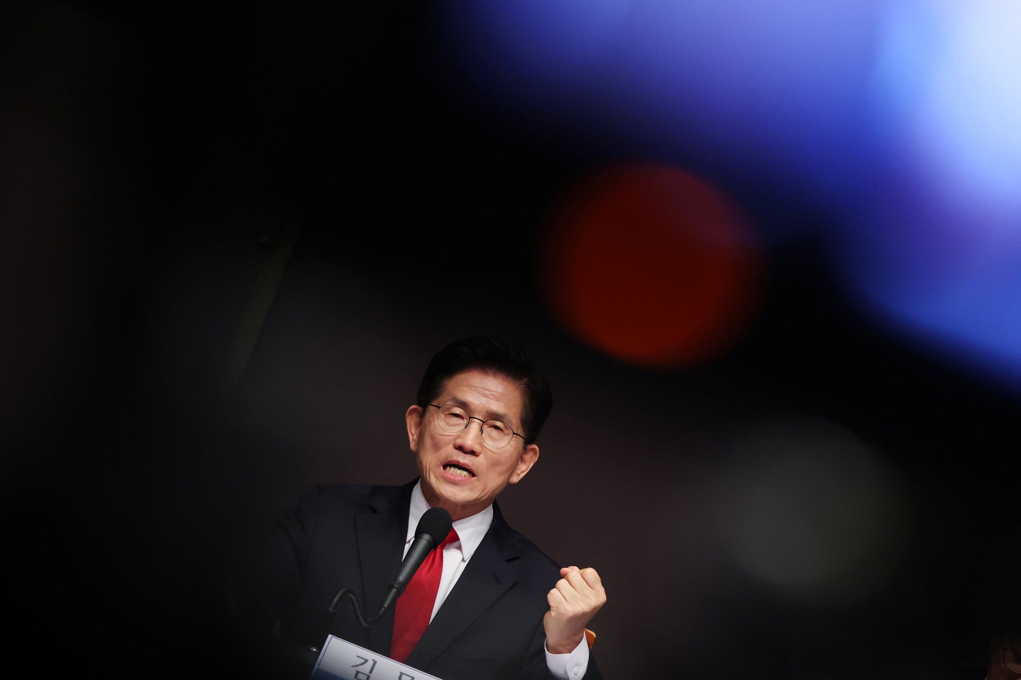 Kim Moon-soo, a presidential candidate for South Korea’s ruling party, speaks during a debate in Seoul on Thursday. Photo: Reuters Kim Moon-soo, a presidential candidate for South Korea’s ruling party, speaks during a debate in Seoul on Thursday. Photo: Reuters