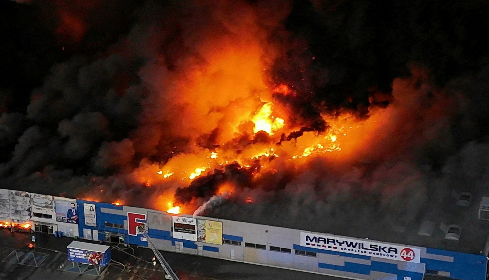 The Marywilska 44 shopping centre burning during a massive fire in Warsaw, Poland on May 12, 2024. Photo: Dariusz Borowicz / Agencja Wyborcza.pl via Reuters