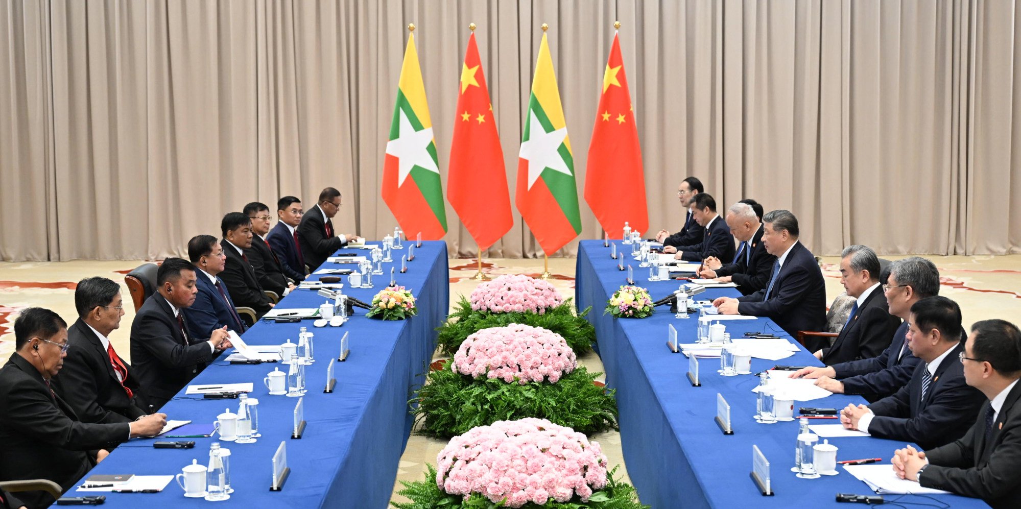 Chinese President Xi Jinping meets Myanmar leader Min Aung Hlaing on the sidelines of Russia’s Victory Day celebrations on May 9. Photo: Xinhua Chinese President Xi Jinping meets Myanmar leader Min Aung Hlaing on the sidelines of Russia’s Victory Day celebrations on May 9. Photo: Xinhua
