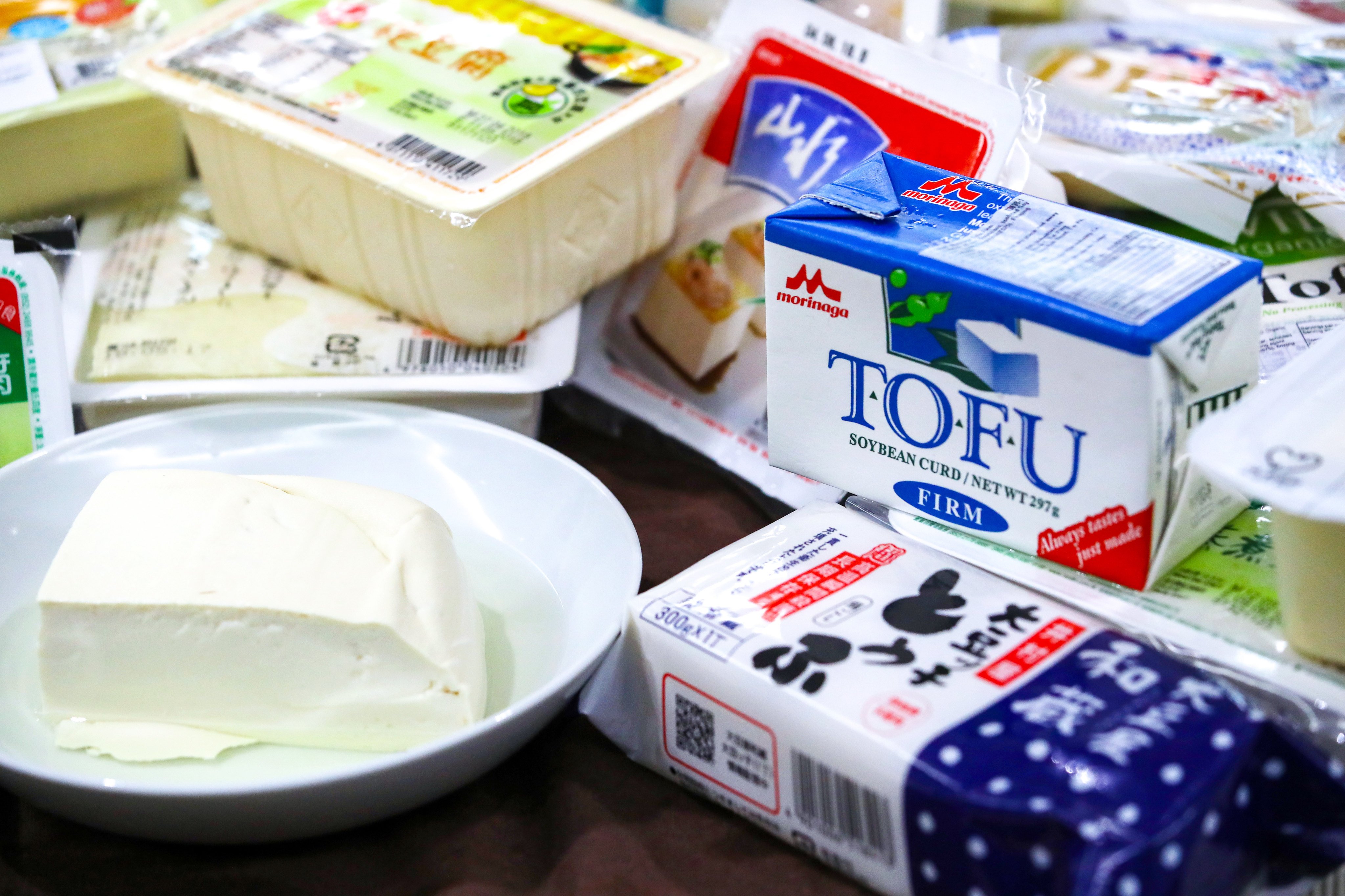 Low-carb diets restrict the intake of carbohydrates in favour of high protein foods such as tofu. Photo: Edmond So