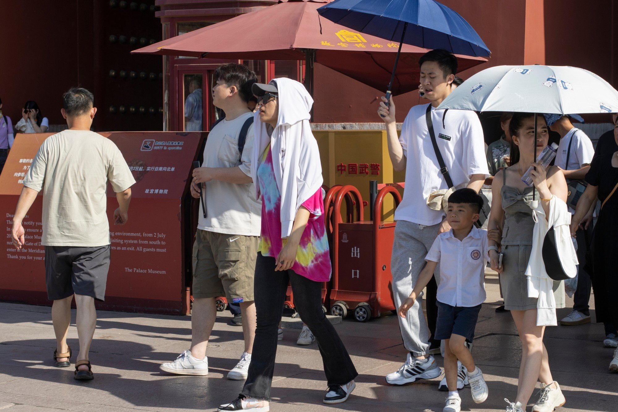 Experts are expressing concerns about the health risks linked to excessive sun avoidance, a common practice in China. Photo: Shutterstock Experts are expressing concerns about the health risks linked to excessive sun avoidance, a common practice in China. Photo: Shutterstock