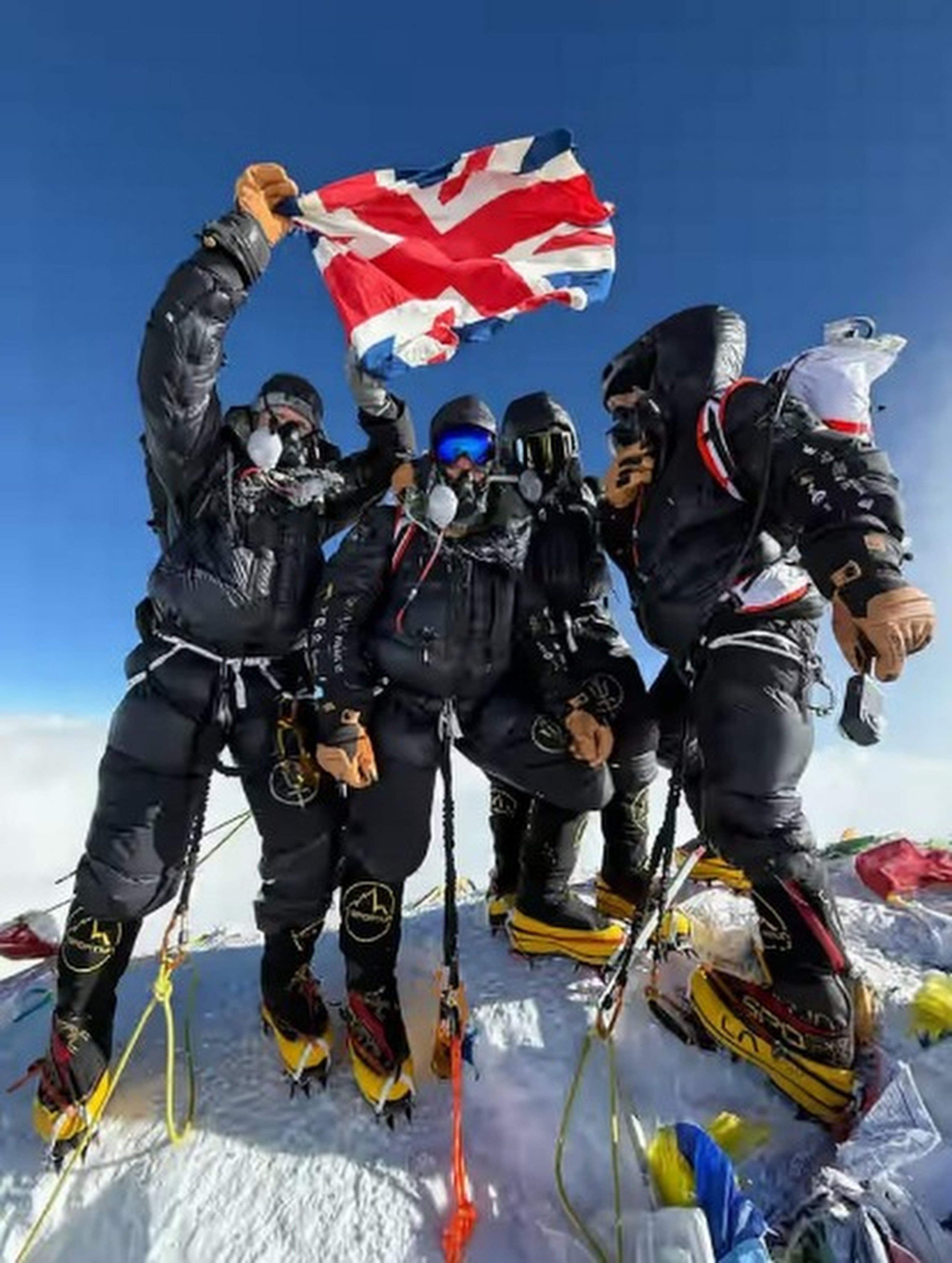 A British team of veteran ex-special forces soldiers summited Everest thanks to the help of Xenon gas. Photo: Handout