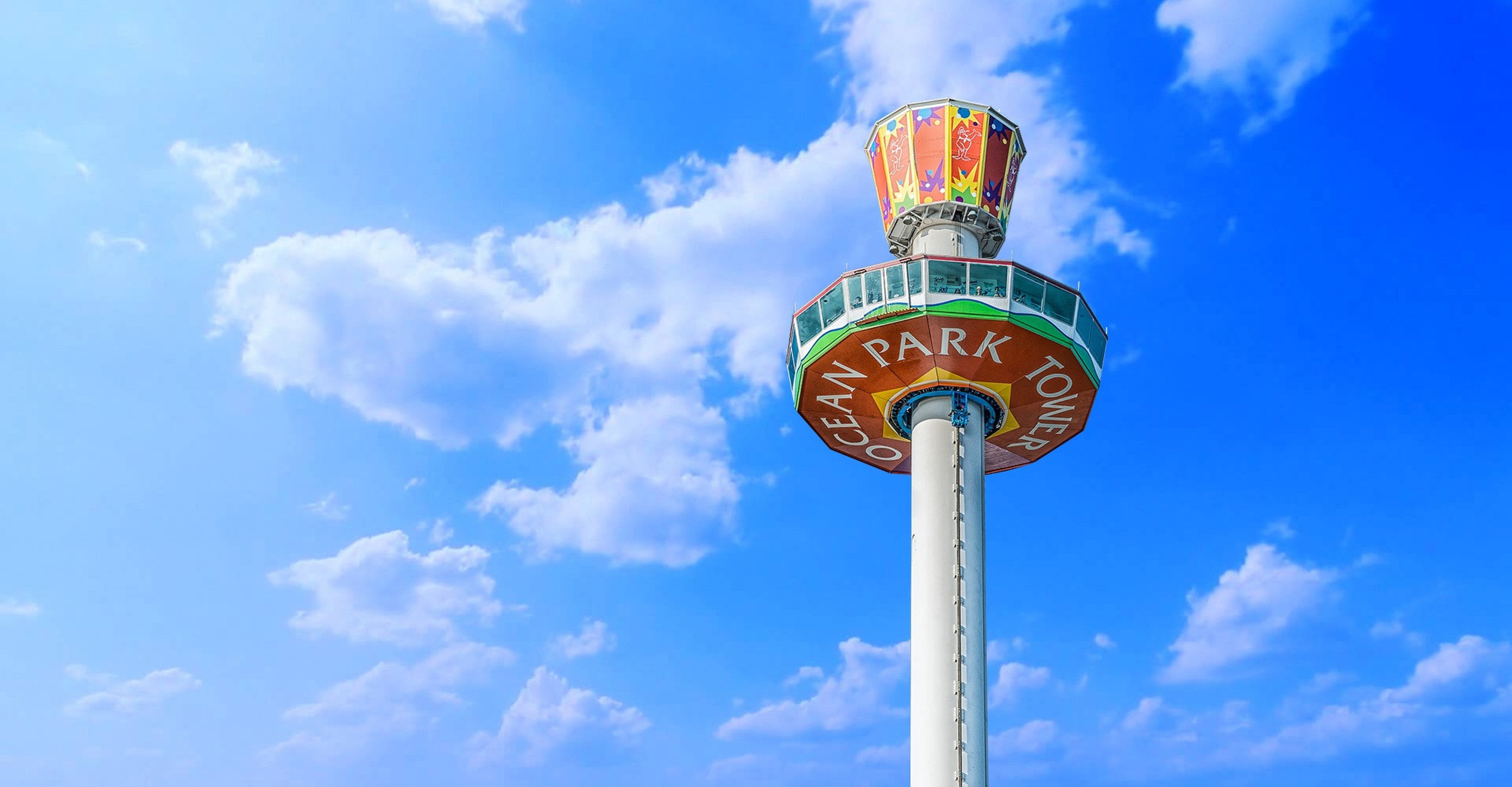 A signal failure left 17 people  stranded on the Ocean Park Tower. Photo: Ocean Park