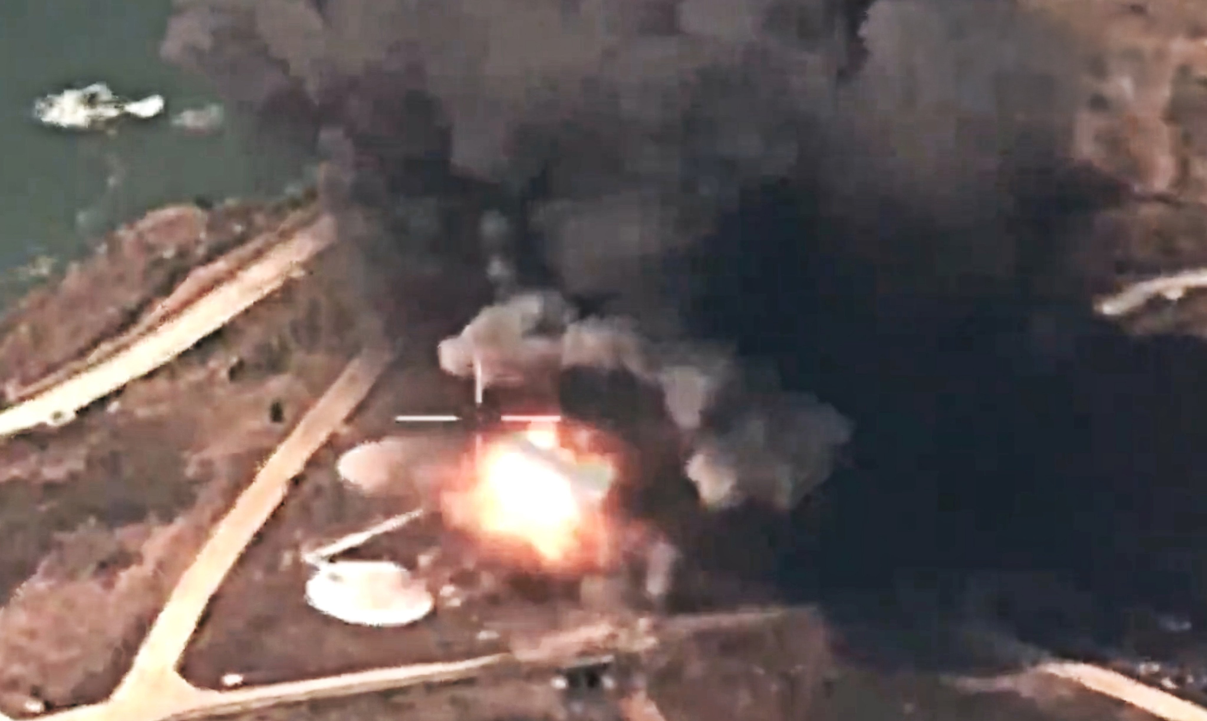 Footage released by the PLA of its attack on a mock LNG plant during its Strait Thunder 2025A exercise, which was referenced in a mainland Chinese article. Photo: CCTV