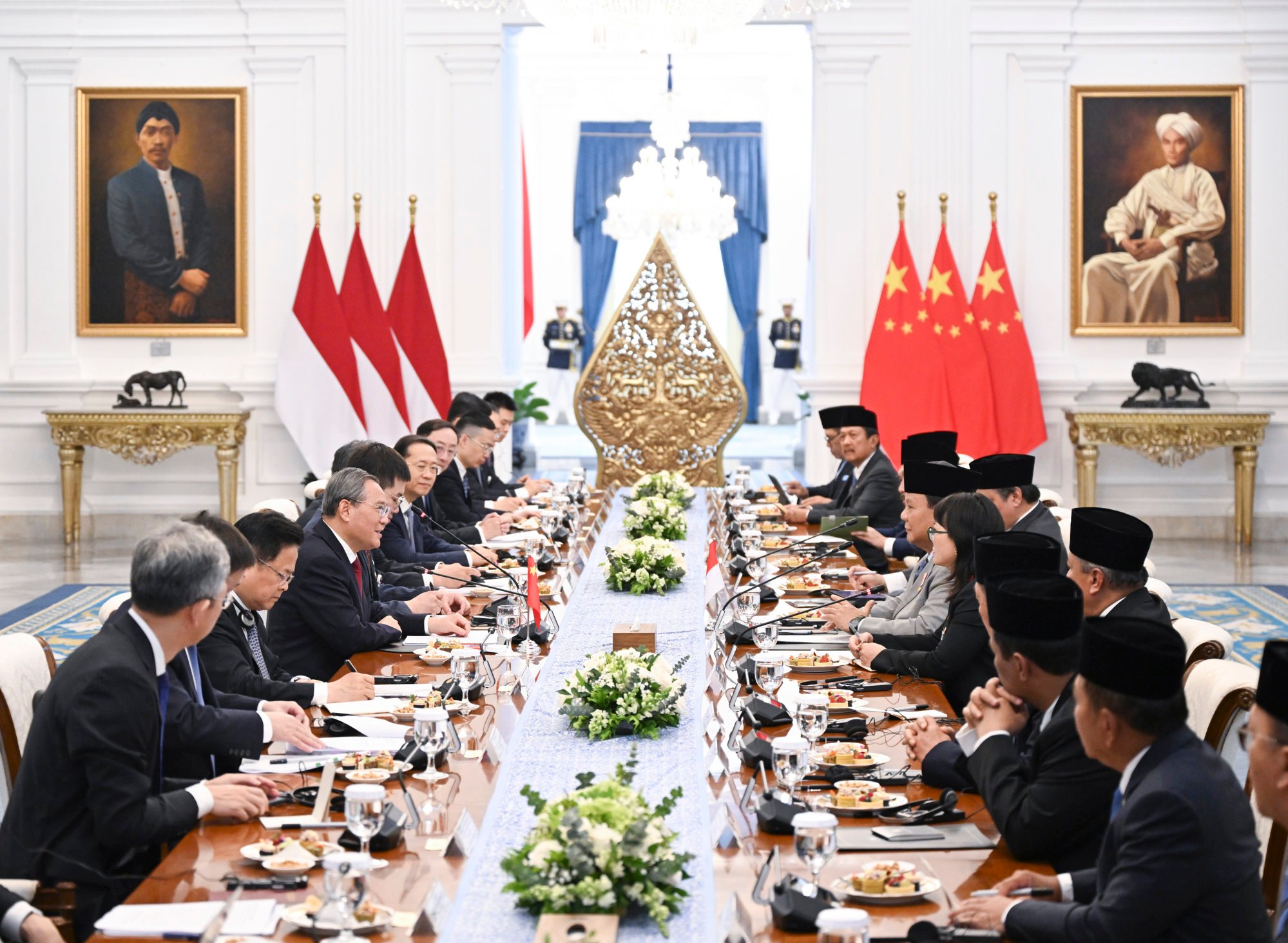 Chinese Premier Li Qiang holds talks with Indonesian President Prabowo Subianto at the presidential palace in Jakarta on May 25. Photo: Xinhua Chinese Premier Li Qiang holds talks with Indonesian President Prabowo Subianto at the presidential palace in Jakarta on May 25. Photo: Xinhua