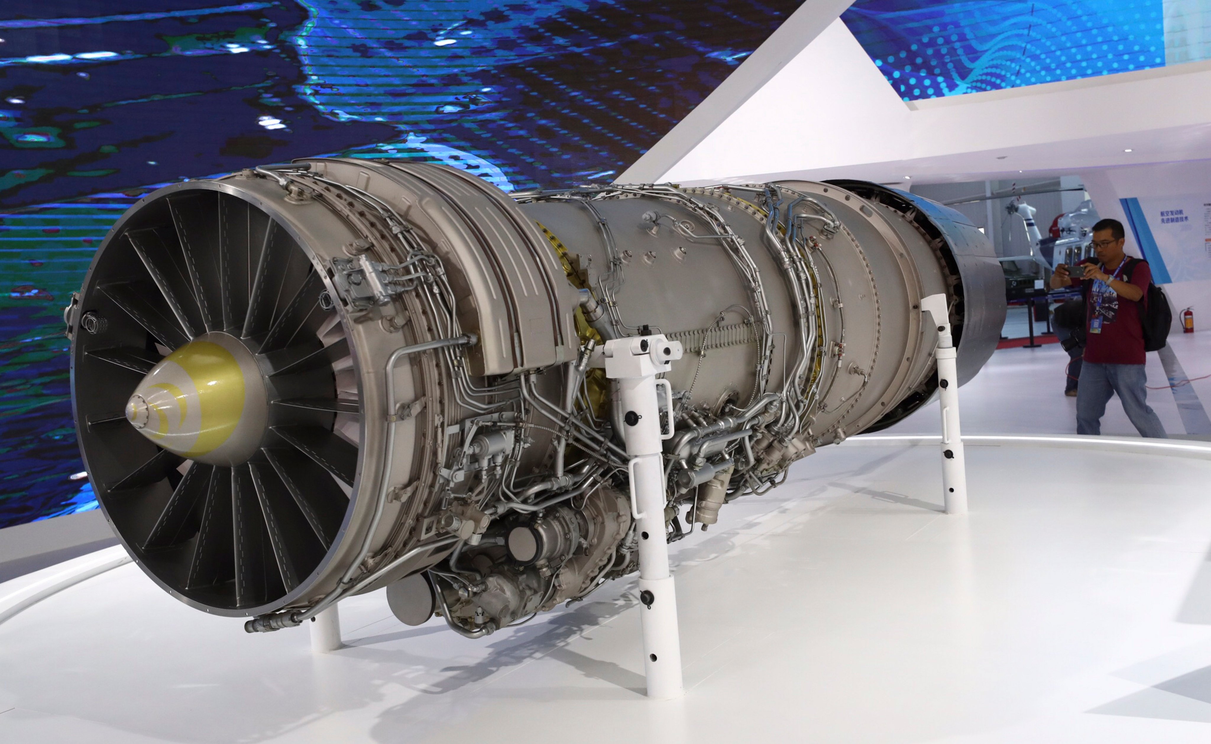 The WS-10 Taihang engine, which is used by Chinese fighter jets, is displayed at the Zhuhai air show in 2018. A patent for advanced turbine blade manufacturing was issued in late April. Photo: SCMP / Dickson Lee