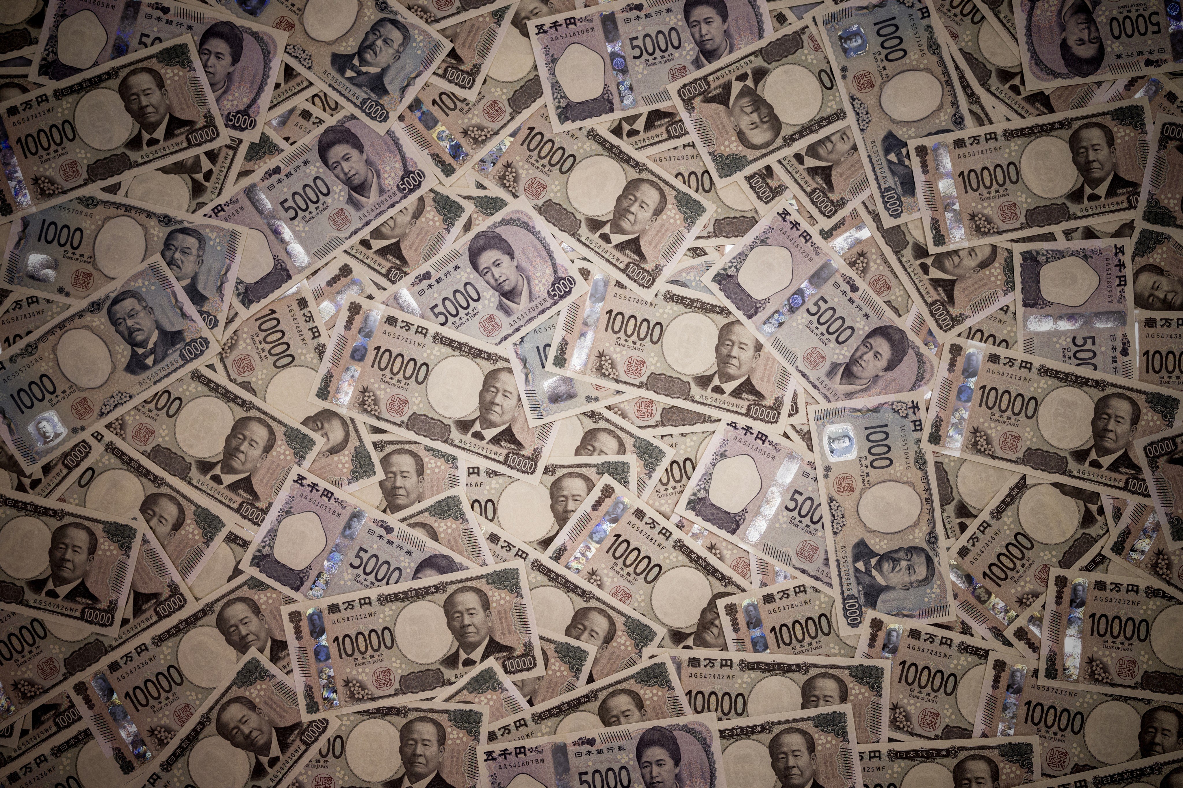 Japanese banknotes. Japan’s net external assets reached US$3.7 trillion in 2024. Photo: Shutterstock