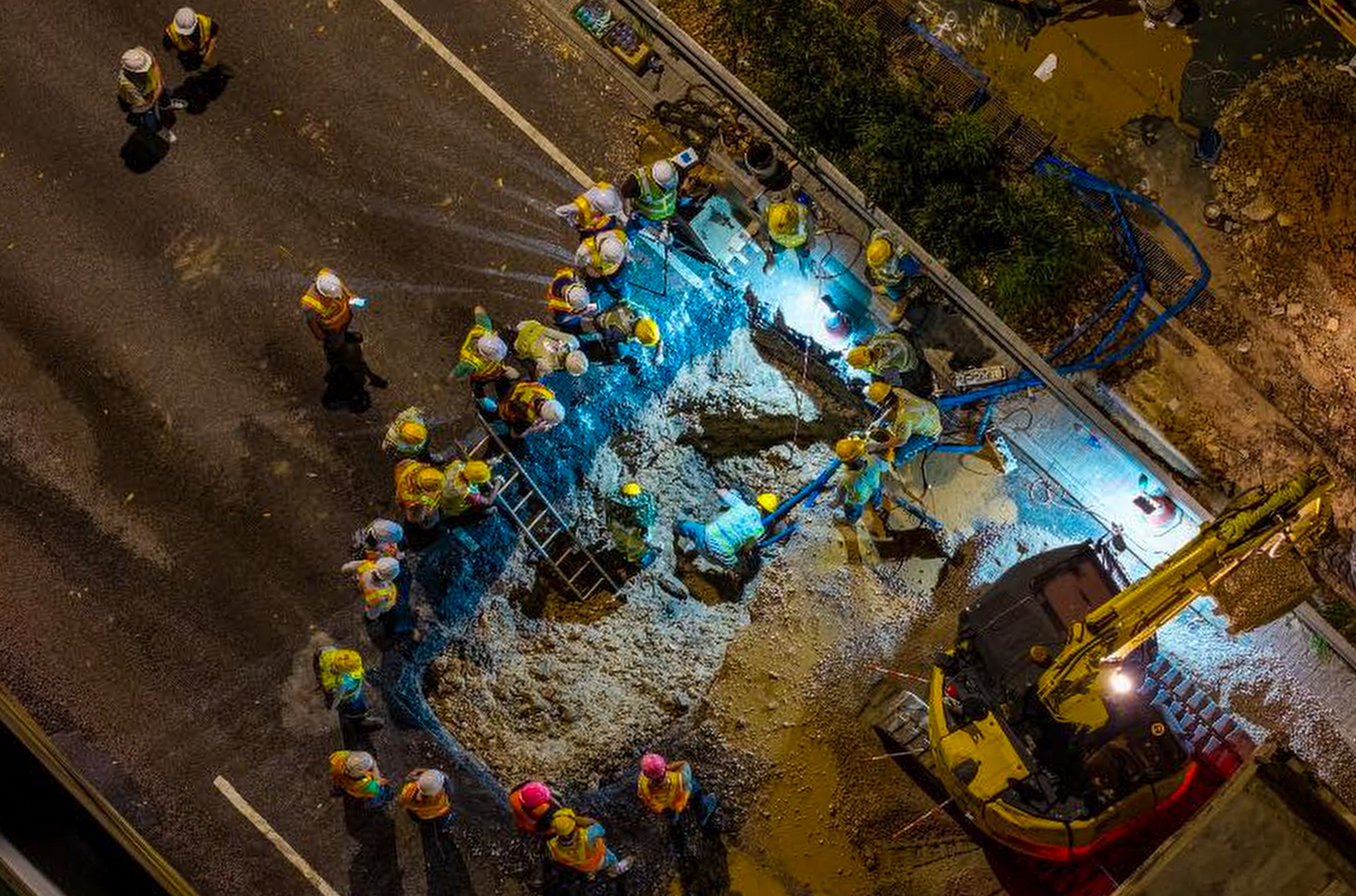 The leakage first came to light on Monday night. Authorities later located the seepage under the slow lane of Tuen Mun Road, prompting the road closure on Tuesday. Photo: Handout