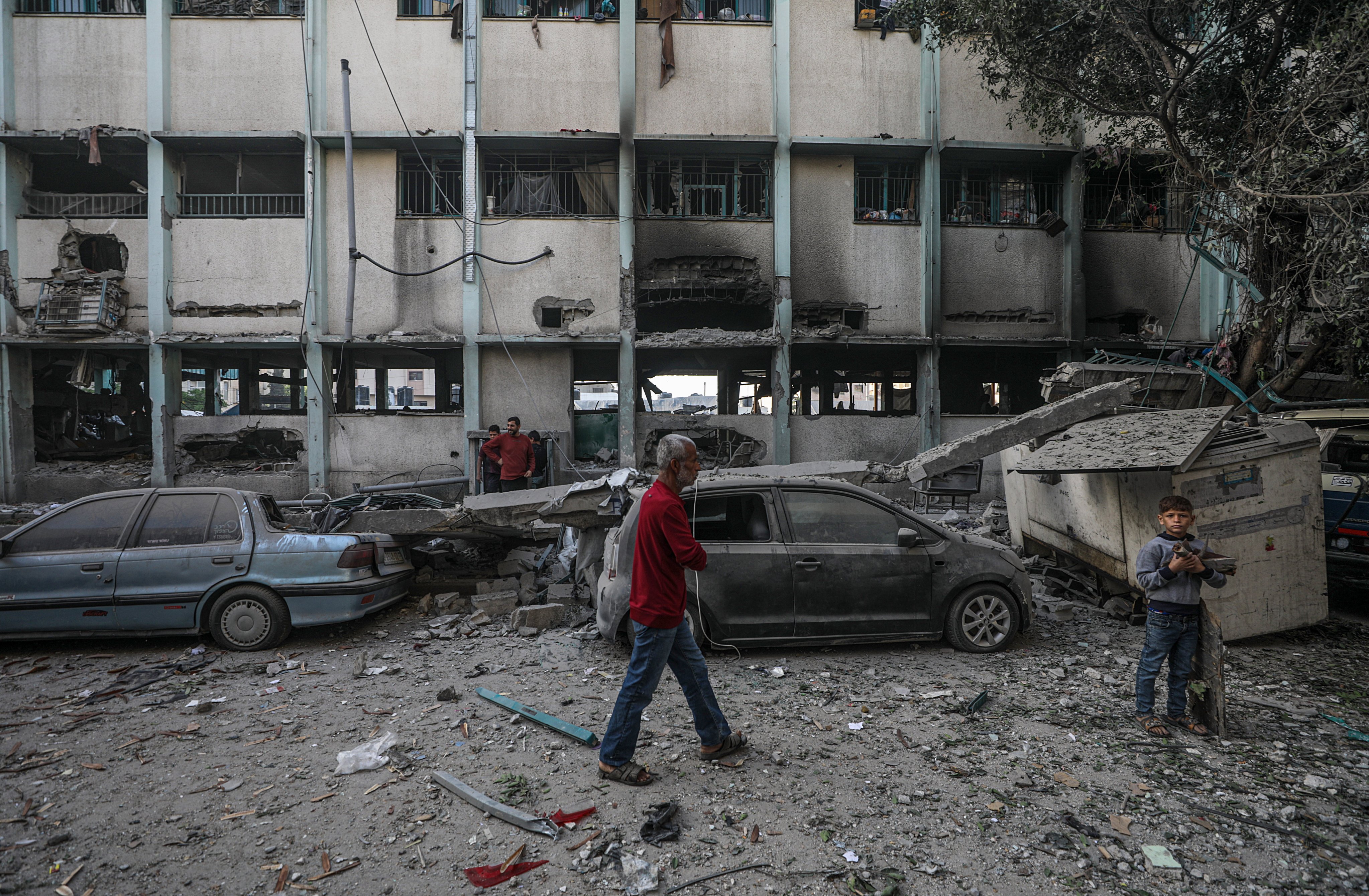 Palestinians inspect the rubble at the Al Jerjawi school following an Israeli airstrike in Gaza City on Monday. Experts say it is likely that Mohammed Sinwar took over as the head of the armed wing of Hamas after its leader Mohammed Deif was killed. Photo: EPA-EFE