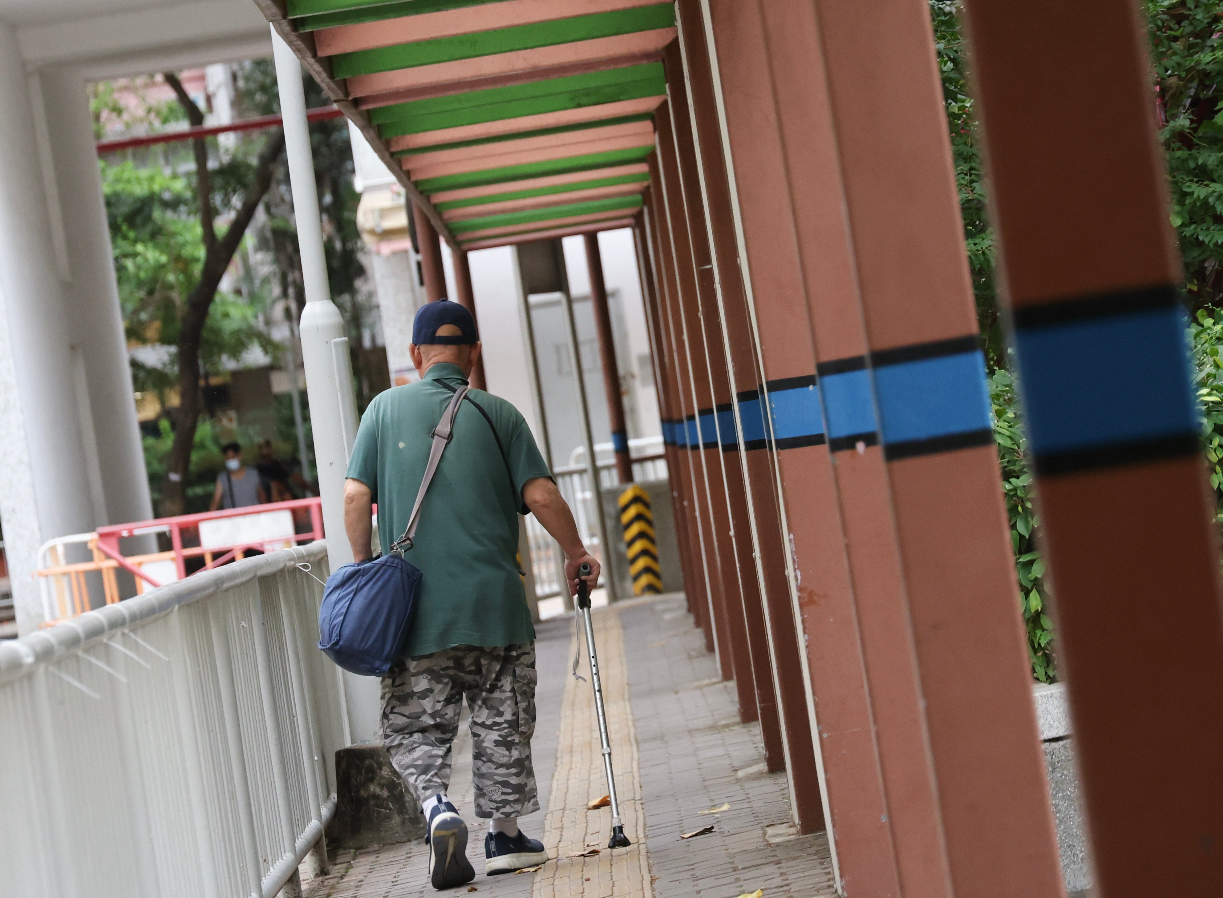Knee osteoarthritis cases are on the rise amid an ageing population, an expert says. Photo: Jelly Tse