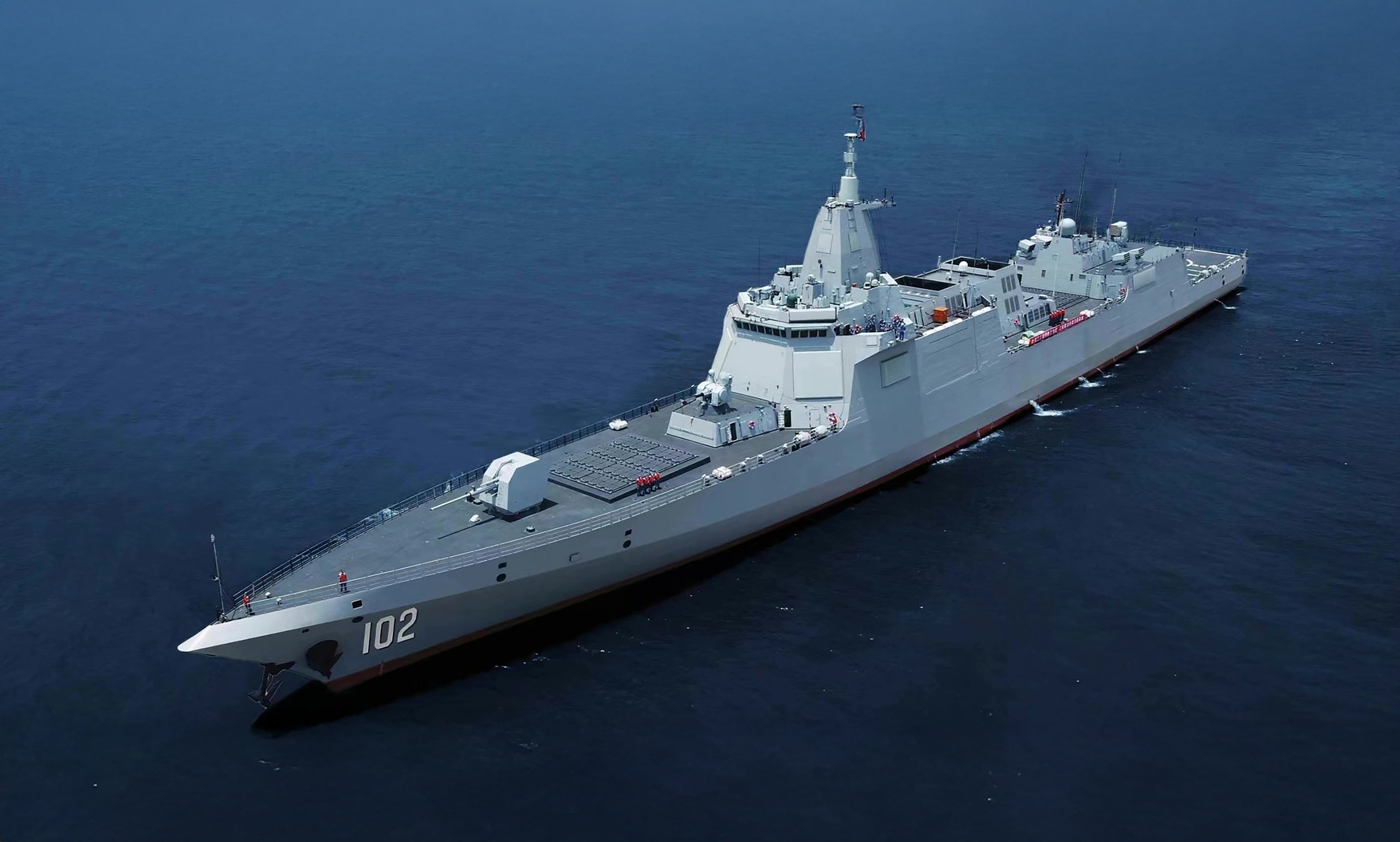 Chinese state media has confirmed the Type 055 stealth guided-missile destroyer Lhasa could use data links to synchronise with PLA airborne early warning platforms, enabling it to conduct long-range anti-ship and air-defence strikes without relying solely on ship’s radar. Photo: Handout