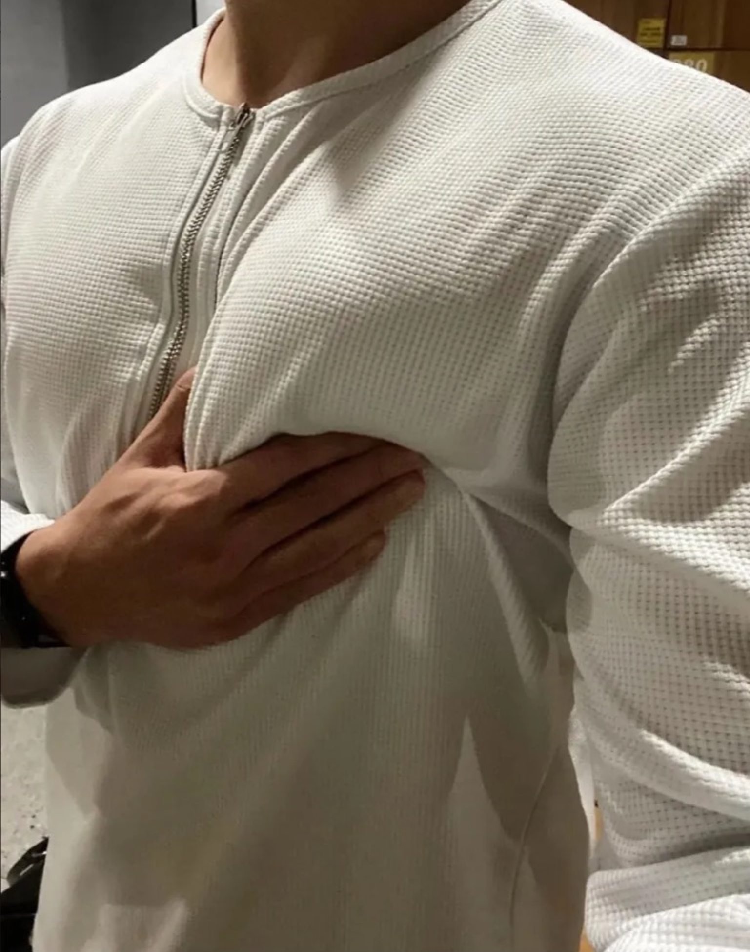 One woman said she wanted a hug from a kind, fit man to cope with the stress of her studies. Photo: QQ.com