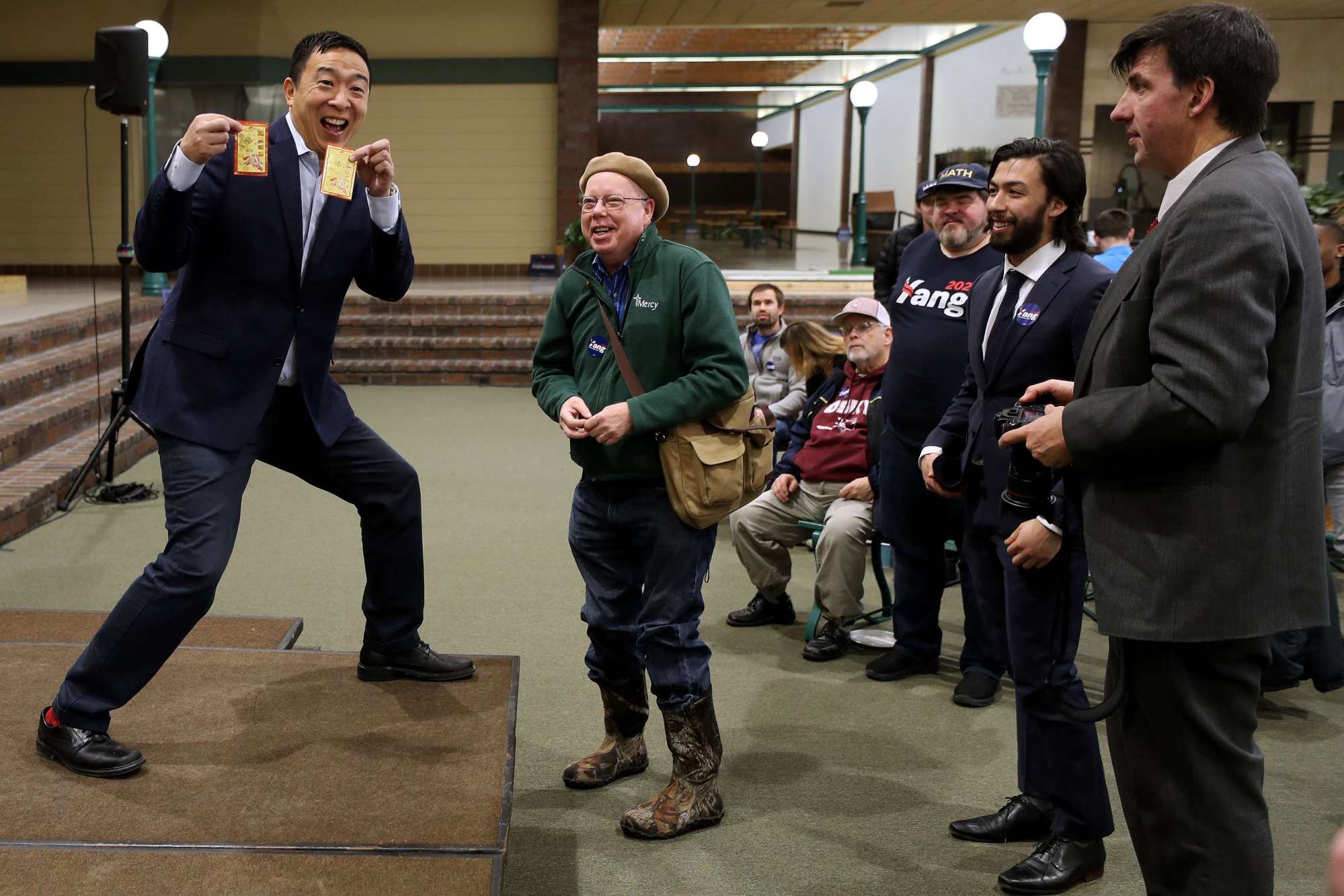 US Democratic presidential candidate Andrew Yang celebrates after receiving red packets for his children from a supporter during a town hall meeting at Penn Central Mall in Oskaloosa, Iowa, over Lunar New Year in January 2020. Photo: AFP US Democratic presidential candidate Andrew Yang celebrates after receiving red packets for his children from a supporter during a town hall meeting at Penn Central Mall in Oskaloosa, Iowa, over Lunar New Year in January 2020. Photo: AFP