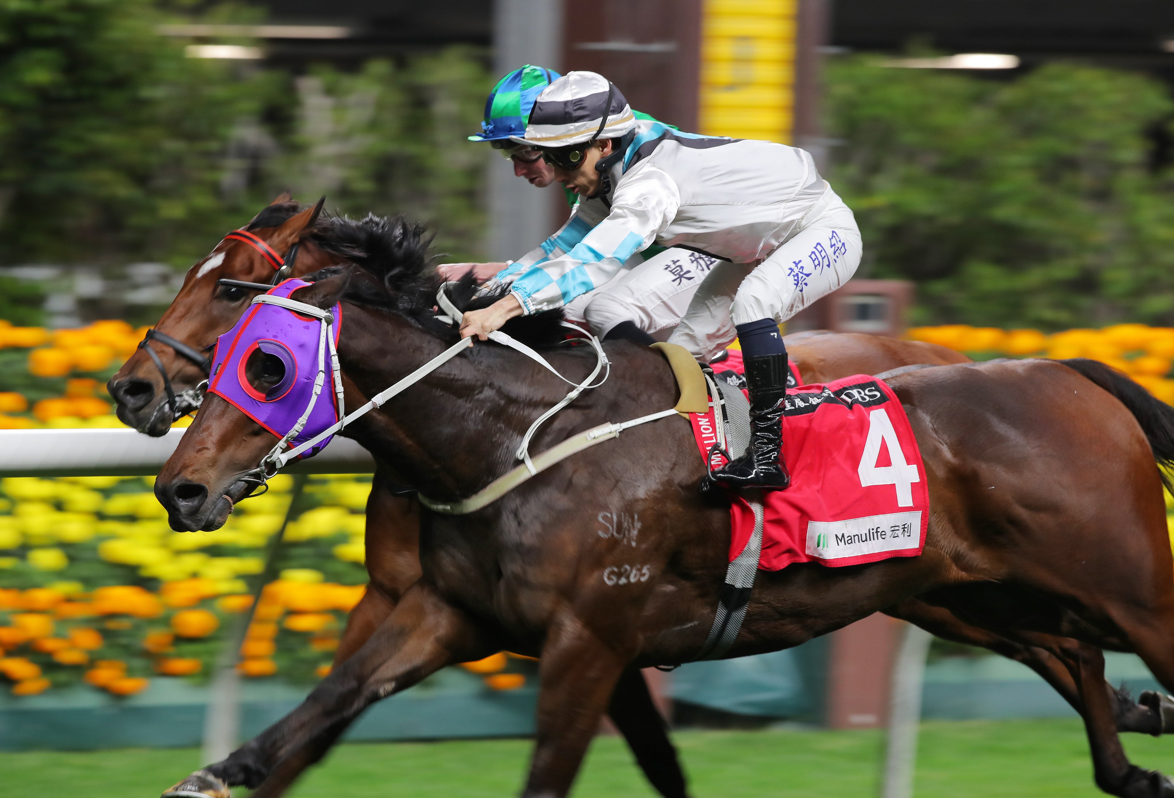Son Pak Fu salutes under Matthew Chadwick at Happy Valley in February. Photo: Kenneth Chan