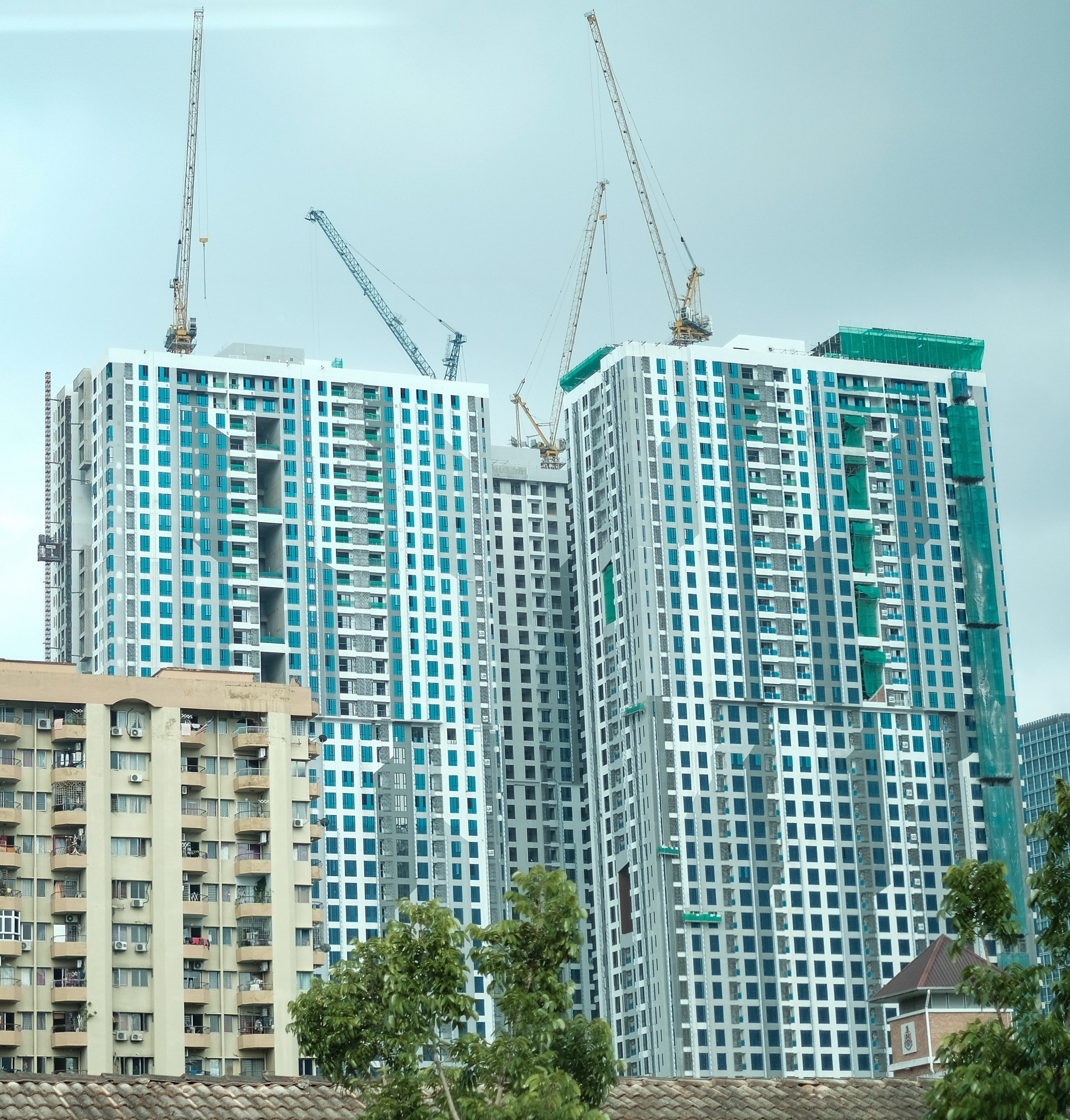 Buildings under construction in Kuala Lumpur. A body of a foreign man was found in a construction site near the city centre on Wednesday. Photo: Shutterstock Buildings under construction in Kuala Lumpur. A body of a foreign man was found in a construction site near the city centre on Wednesday. Photo: Shutterstock
