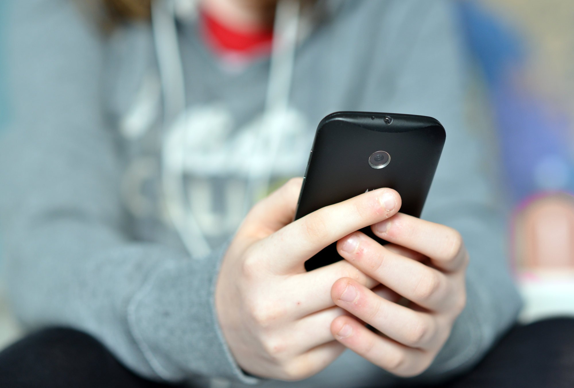 The woman had escalated threats to the singer and also damaged his phone during an argument. Photo: Shutterstock
