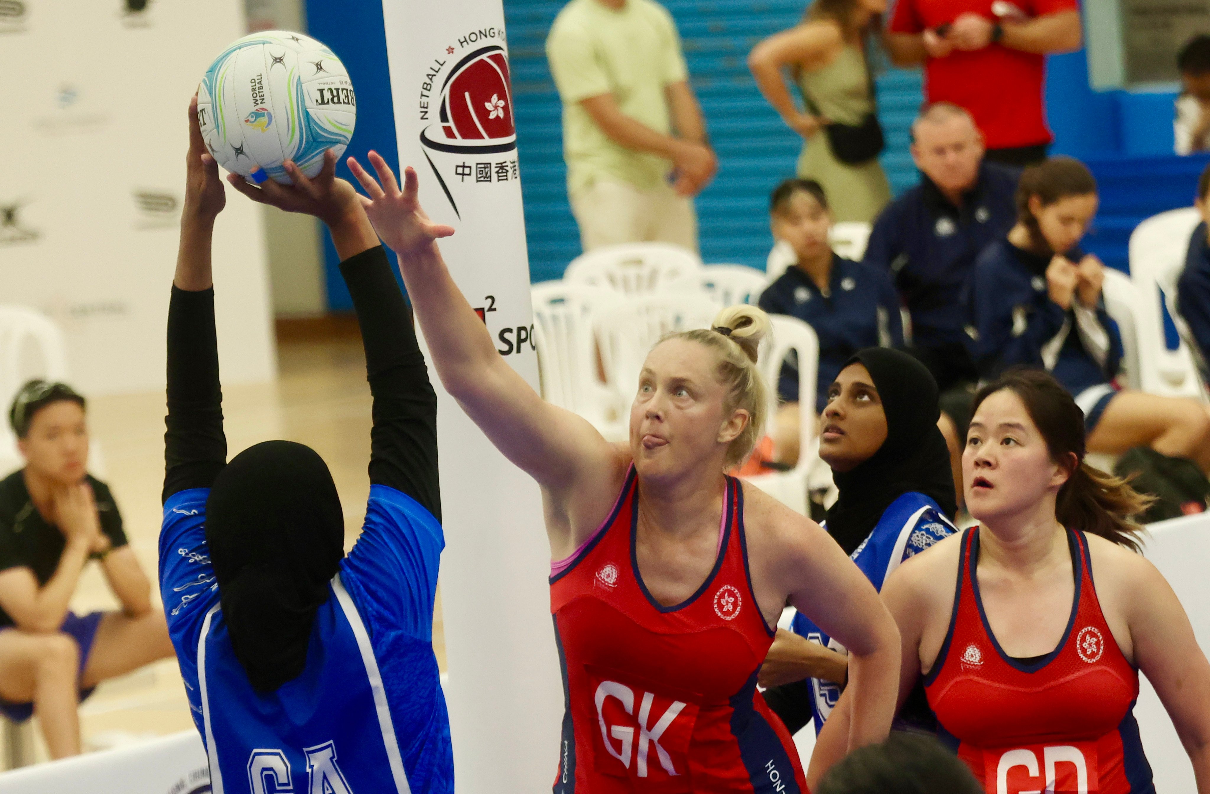 Zanne-Marie Pienaar (centre) has moved from coaching to playing as Hong Kong bid to qualify for the 2027 World Cup. Photo: Jonathan Wong