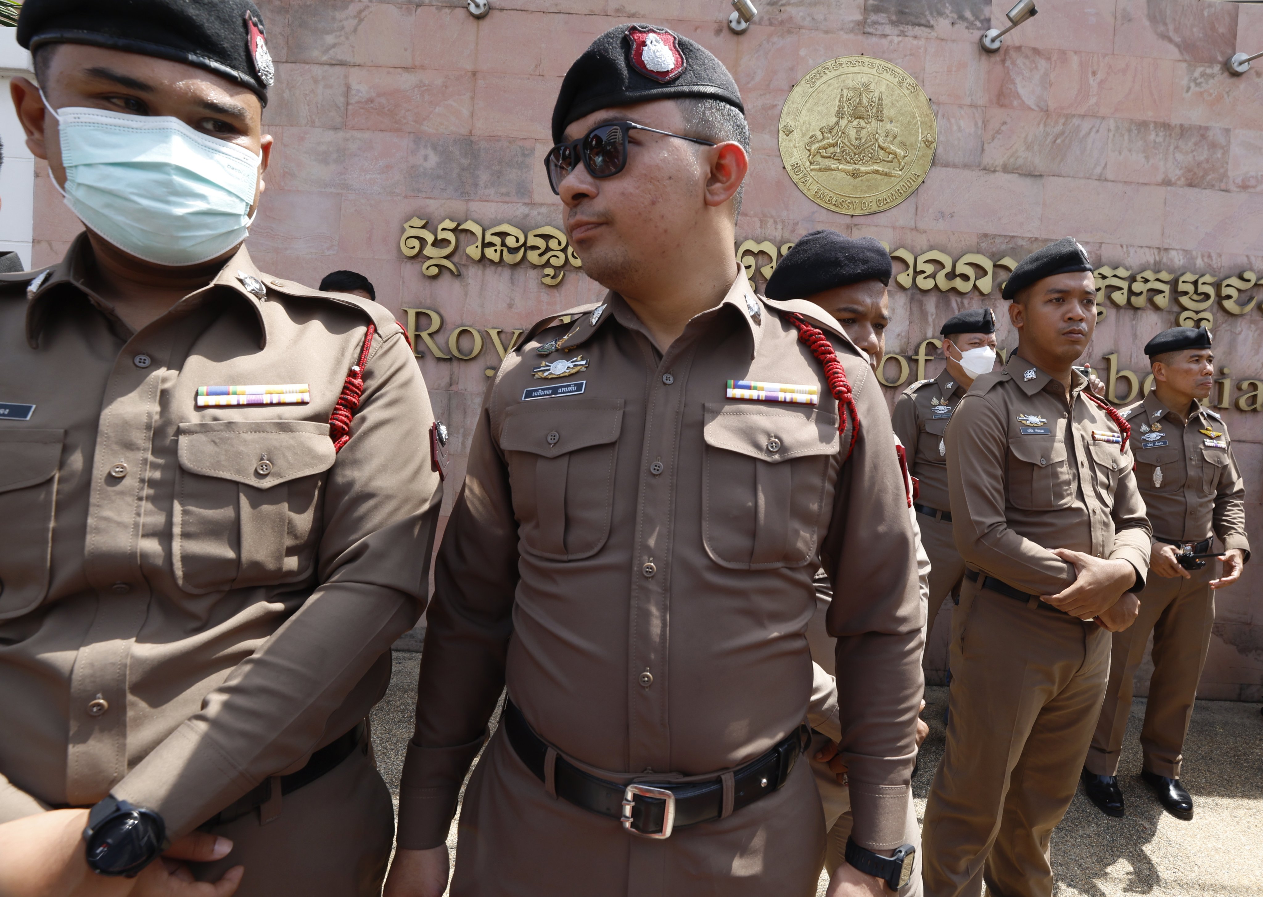 Thai police guard outside the Cambodian Embassy as the nationalist gather to protest over the Thai-Cambodian border dispute, in Bangkok, Thailand, on June 6. Photo: EPA-EFE