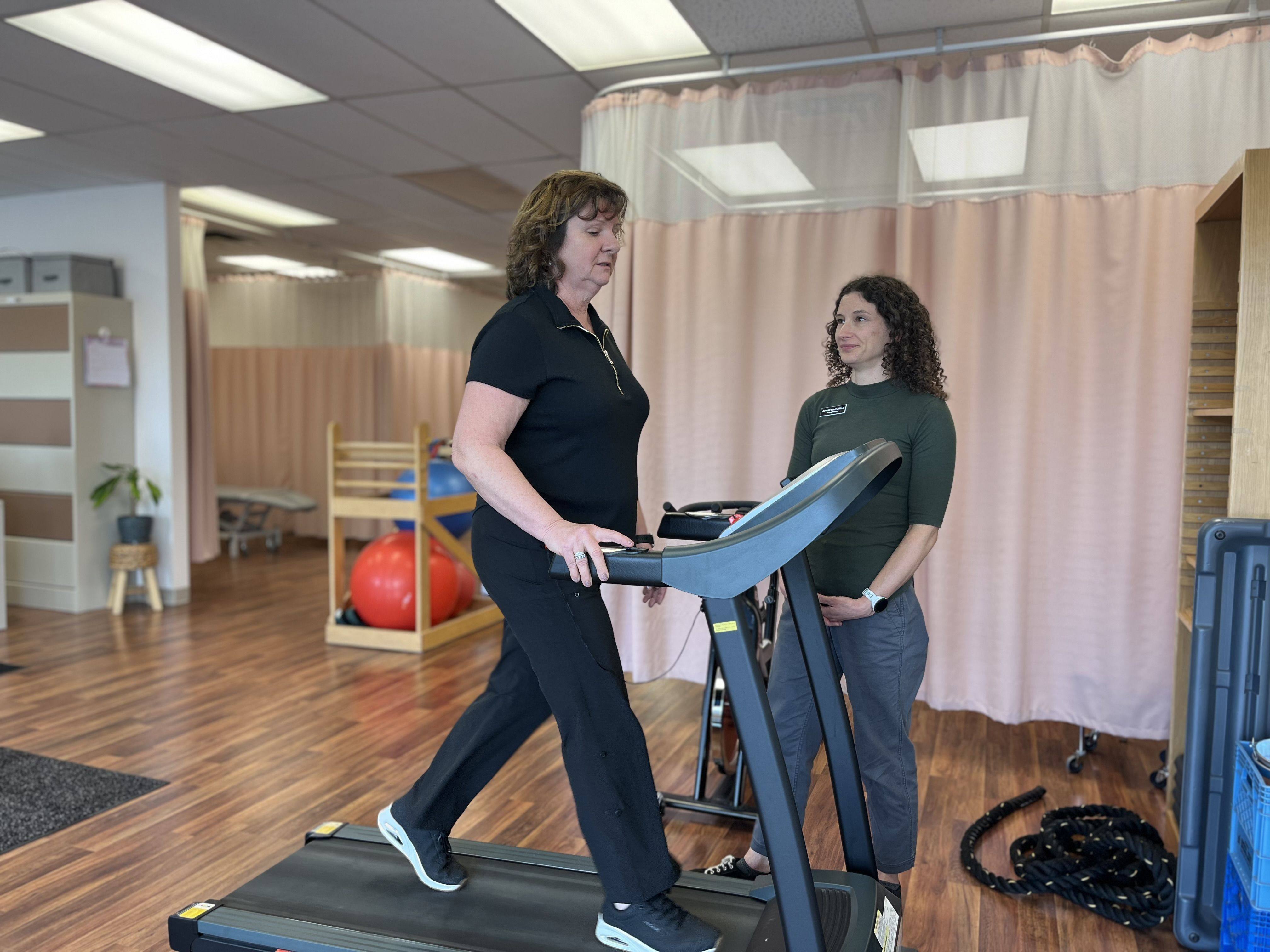 In the study, coaches helped participants find ways to increase their physical activity. Many people, including Terri Swain-Collins (left), chose to walk for about 45 minutes several times a week.
Photo: Canadian Cancer Trials Group