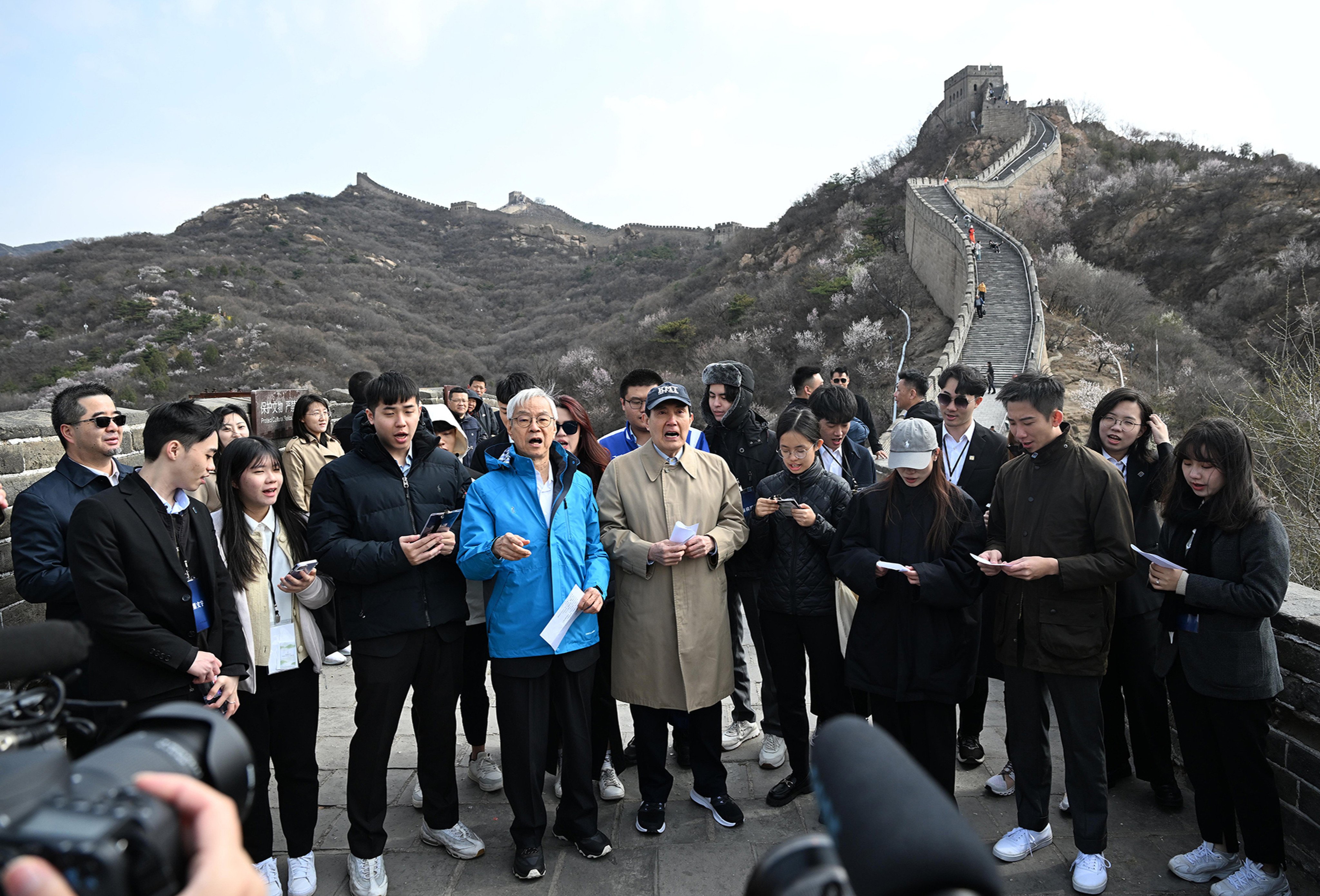 Ma Ying-jeou (centre), is pictured on a student visit to the mainland last year. His next trip will include attending the Straits Forum in Xiamen, despite Taiwan’s ruling DPP describing the meeting as a “united front tool”. Photo: Xinhua