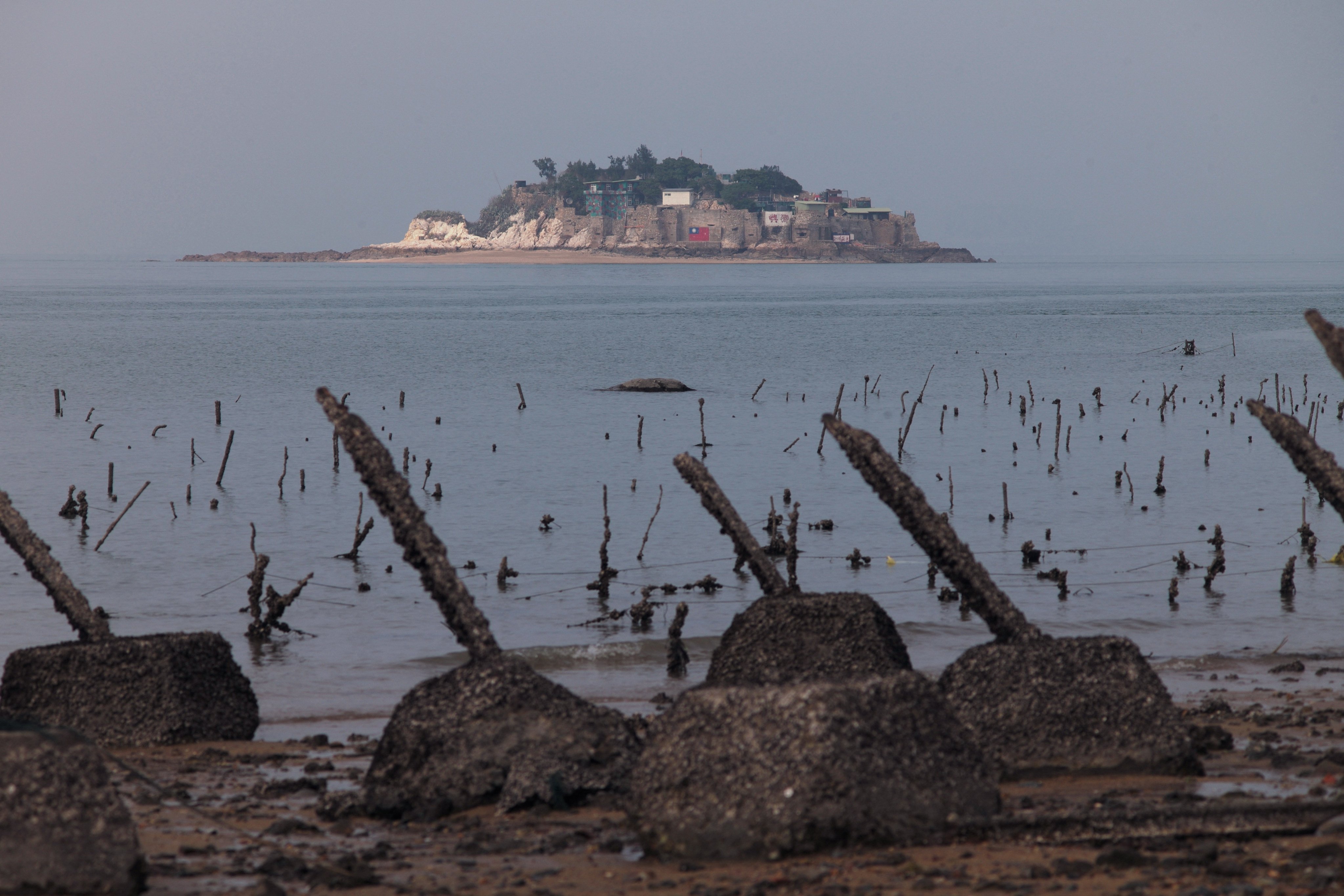 Mainland Chinese researchers have used an electromagnetic battlespace emulator to simulate an electronic attack on Taiwan and its environs. Photo: AFP