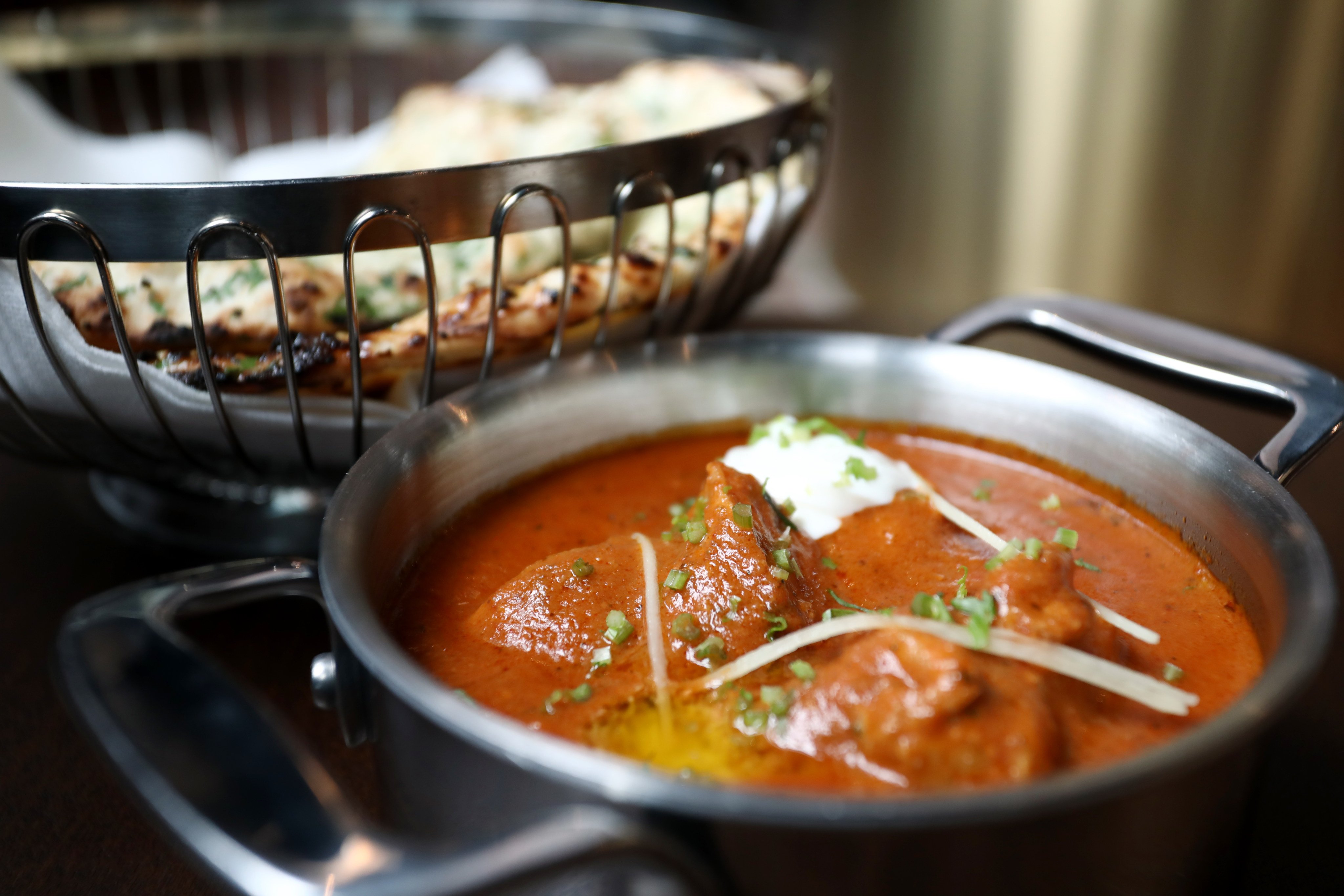 Butter chicken with plain naan at Rajasthan Rifles, on The Peak, Hong Kong. Photo: Jonathan Wong