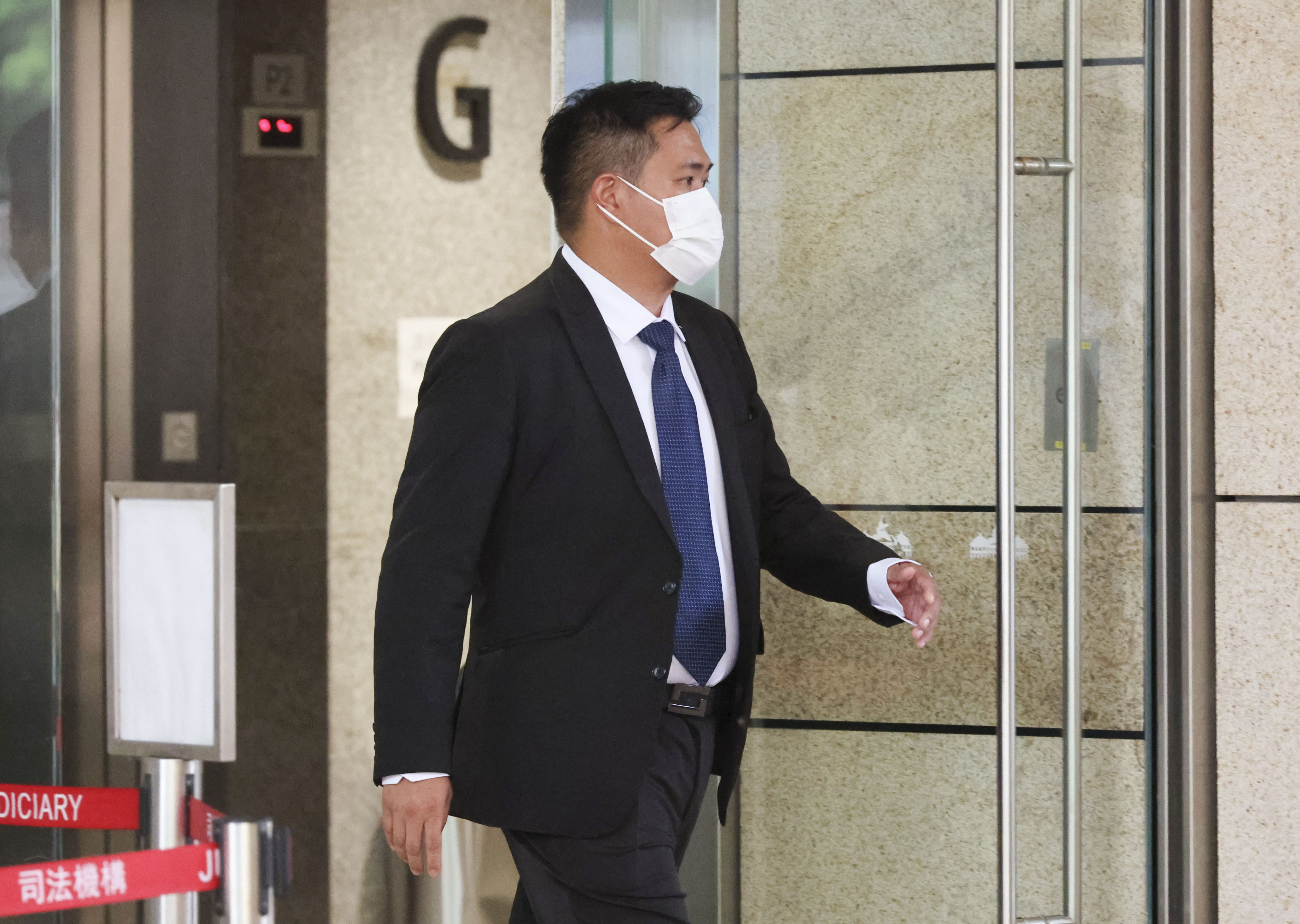 Police officer Lam Wai-wing testified at the inquest into the 2012 death of a taxi driver. Photo: Dickson Lee