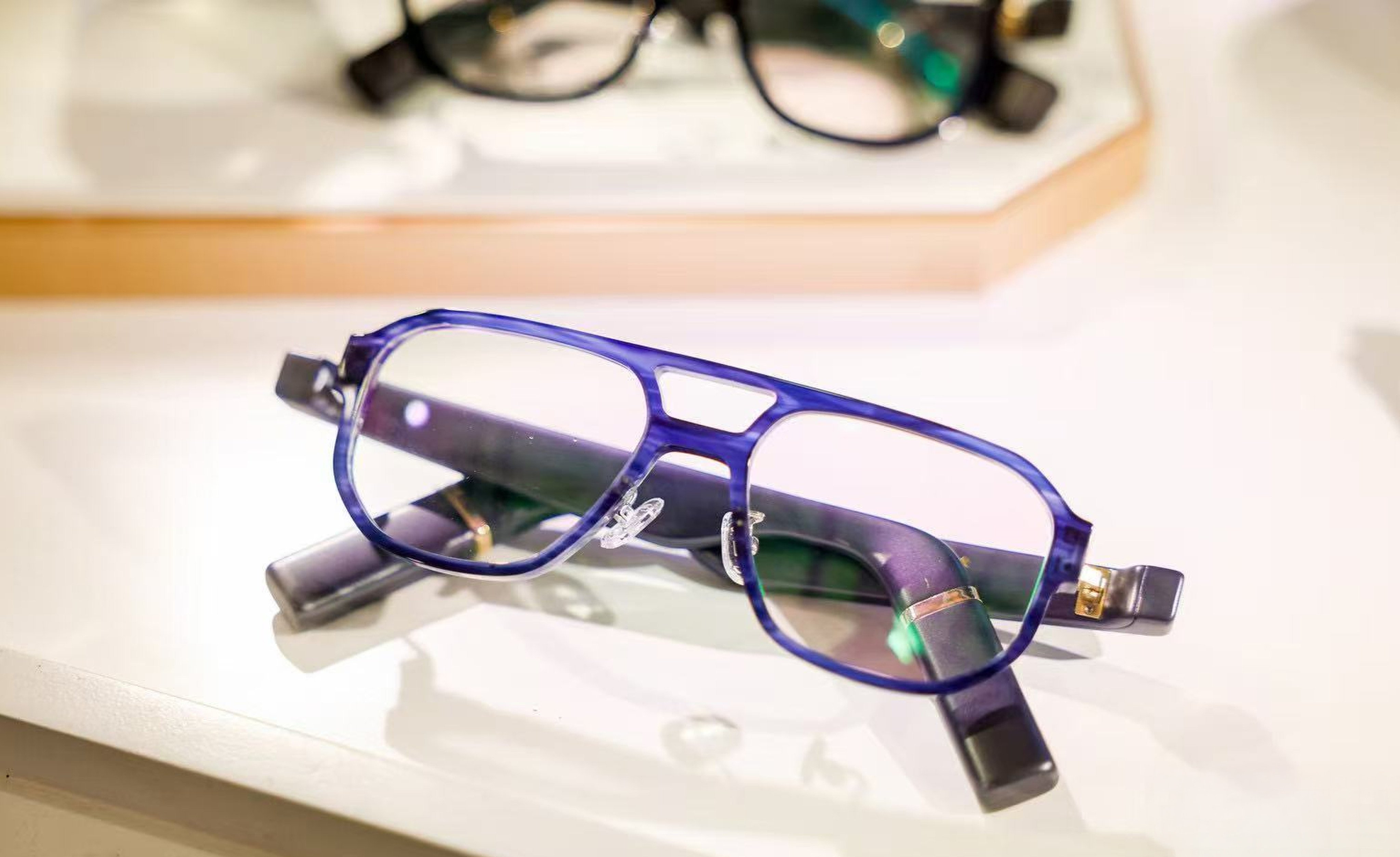 Powered by ByteDance’s artificial intelligence technology, Lao Feng Xiang’s smart glasses  feature real-time voice navigation and translation functions. Photo: Handout