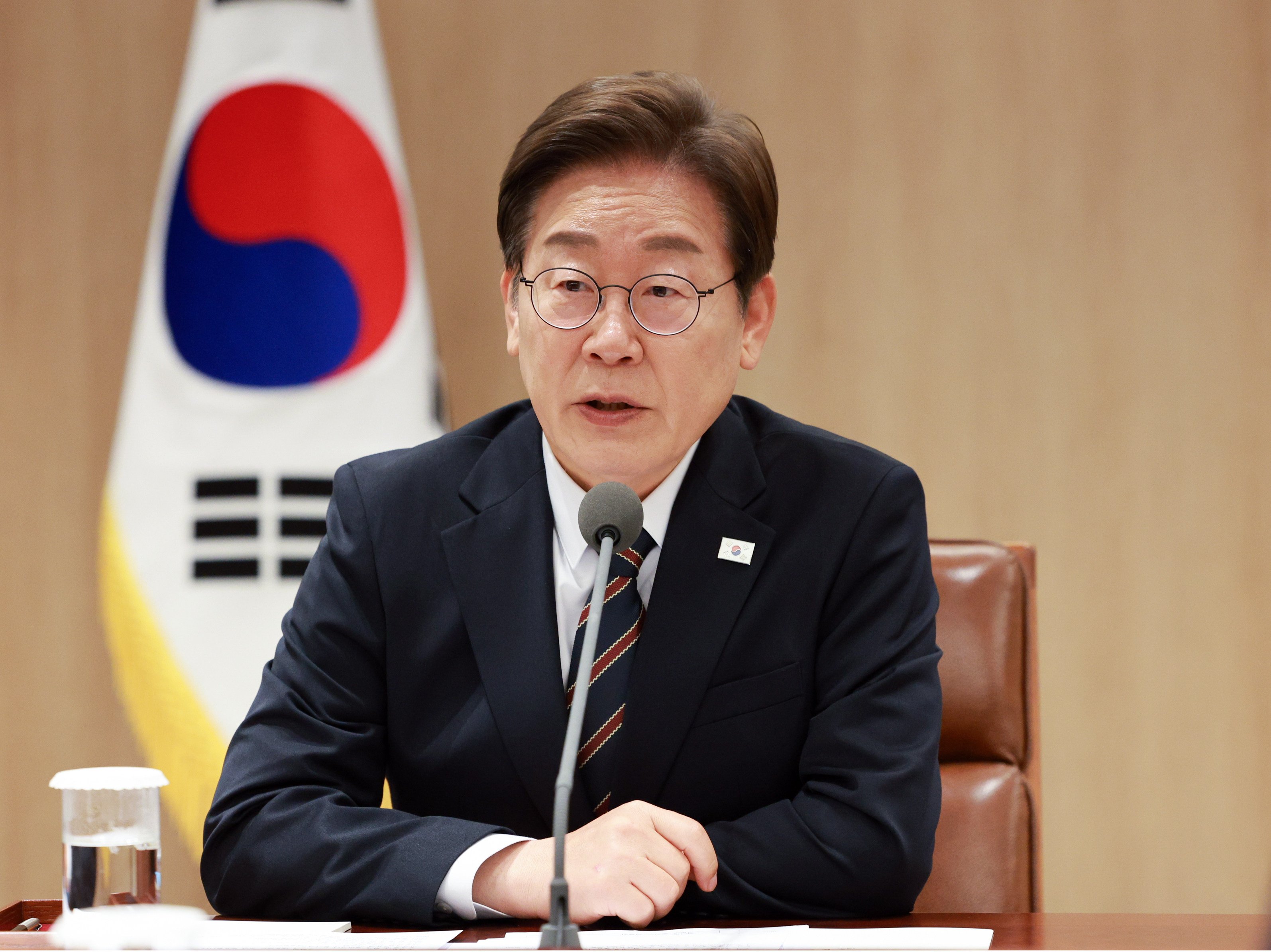 South Korean President Lee Jae-myung at a meeting in the presidential office on Monday. Photo: dpa