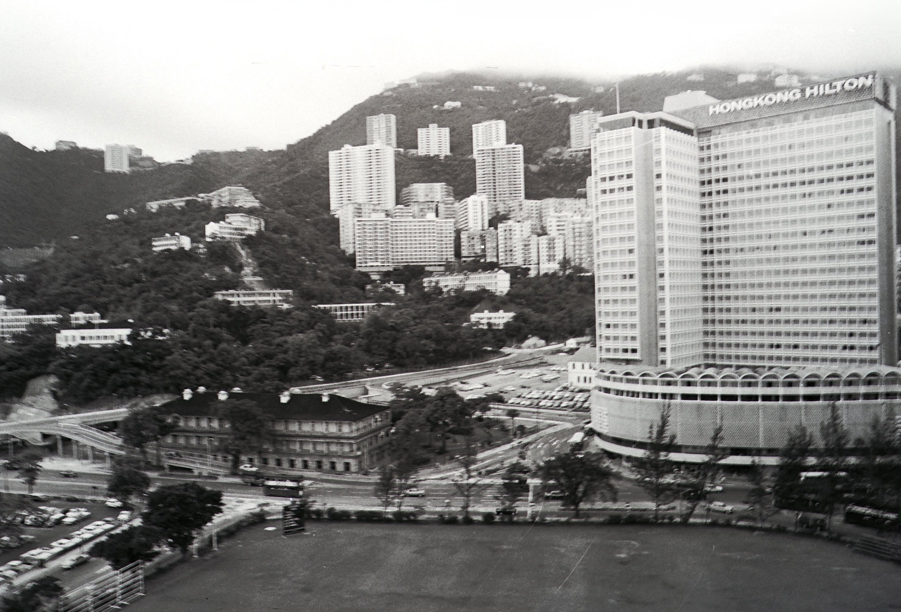 The Hong Kong Hilton hotel, with Murray House to the left, pictured in 1968. Photo: SCMP Archives