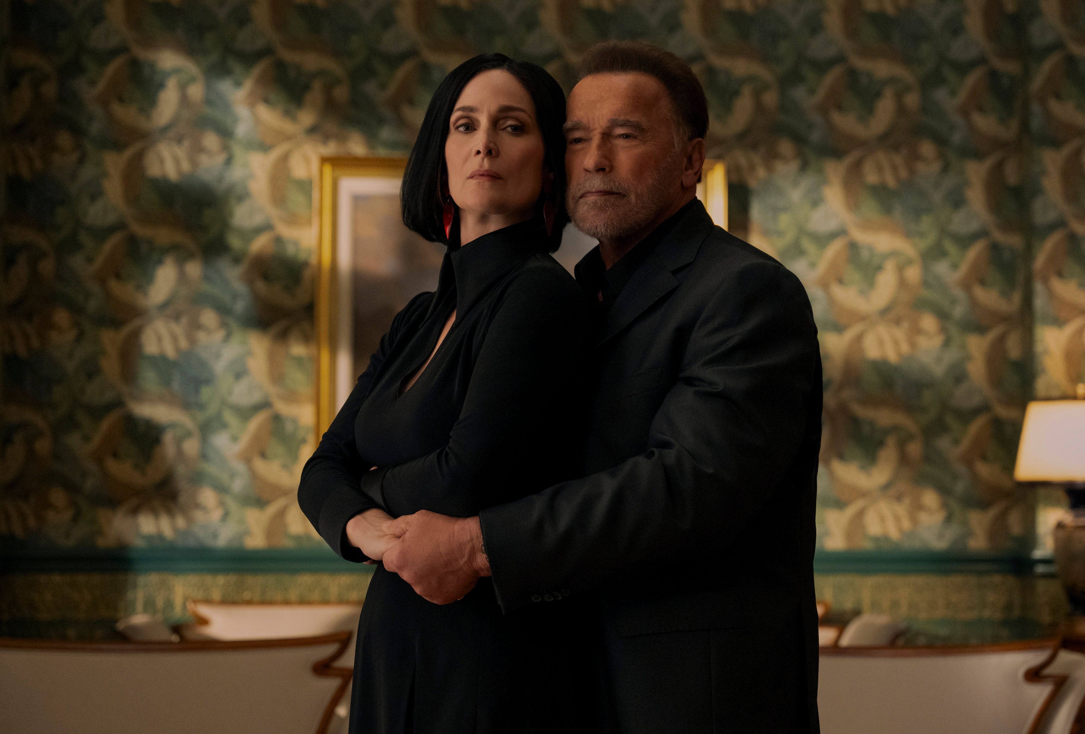 Arnold Schwarzenegger and Carrie-Anne Moss in a still from Fubar season 2. Photo: Netflix/dpa