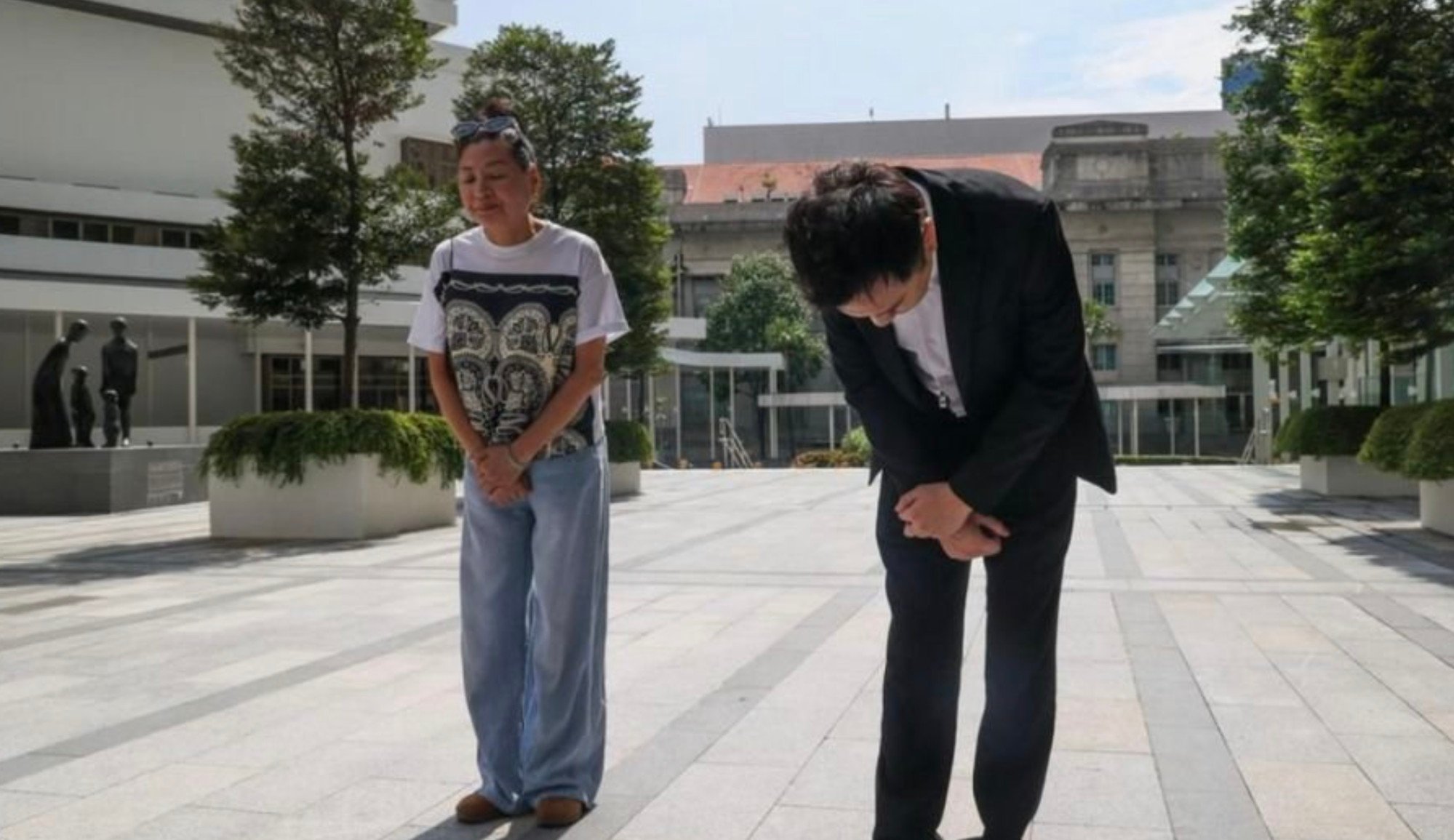 Former actor Ian Fang bows in apology and expresses gratitude to his mother. He has been sentenced to jail in Singapore for having sex with a 15-year-old girl. Photo: Handout Former actor Ian Fang bows in apology and expresses gratitude to his mother. He has been sentenced to jail in Singapore for having sex with a 15-year-old girl. Photo: Handout